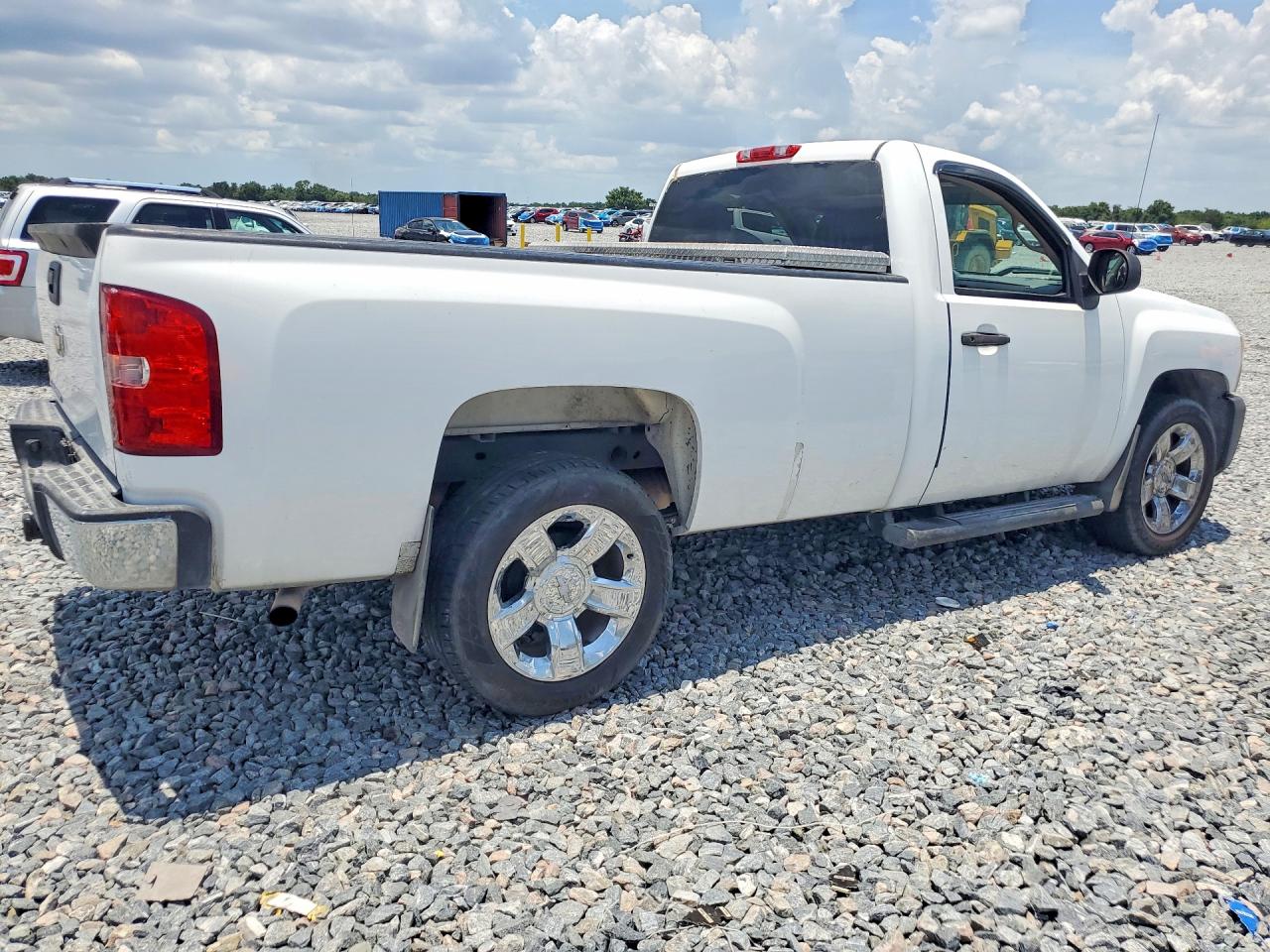 2011 Chevrolet Silverado C1500 White vin: 1GCNCPEX2BZ228544