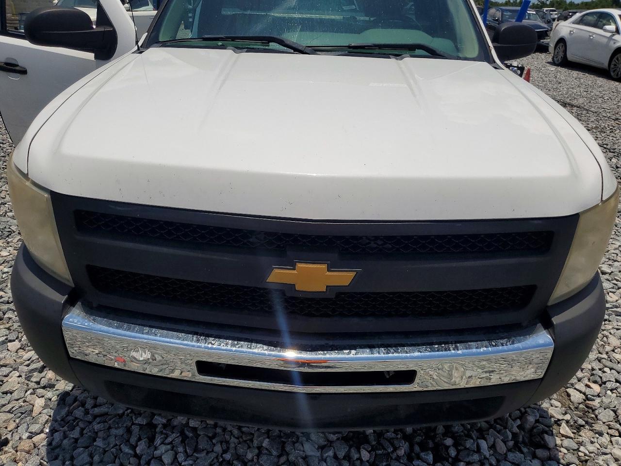 2011 Chevrolet Silverado C1500 White vin: 1GCNCPEX2BZ228544