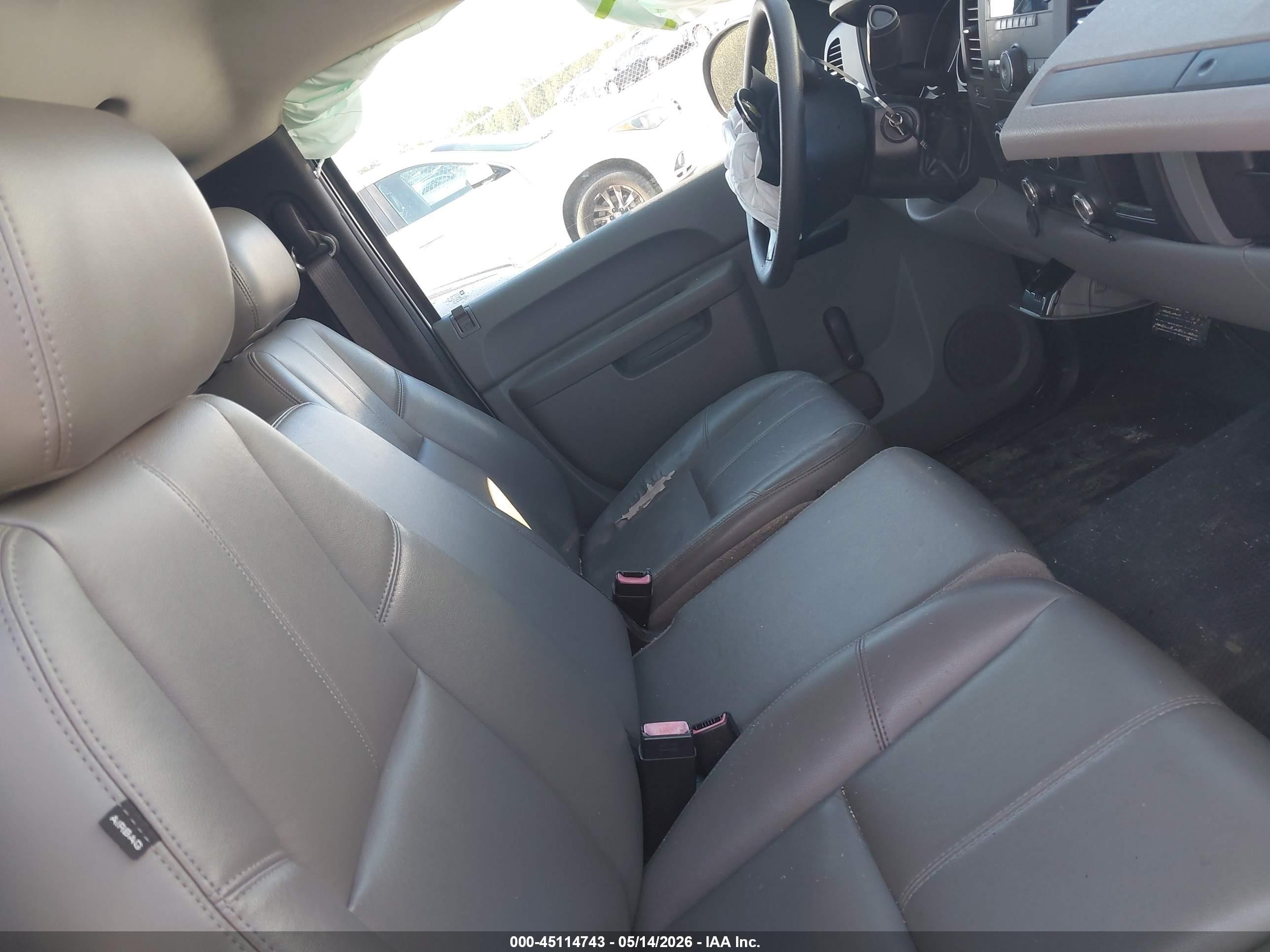 2013 Chevrolet Silverado 1500 Work Truck White vin: 1GCNCPEX2DZ238543