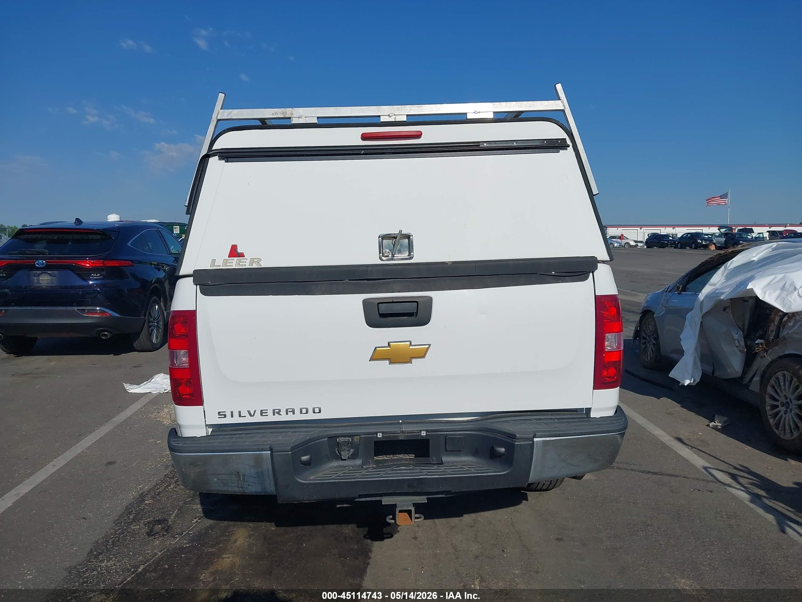 2013 Chevrolet Silverado 1500 Work Truck White vin: 1GCNCPEX2DZ238543