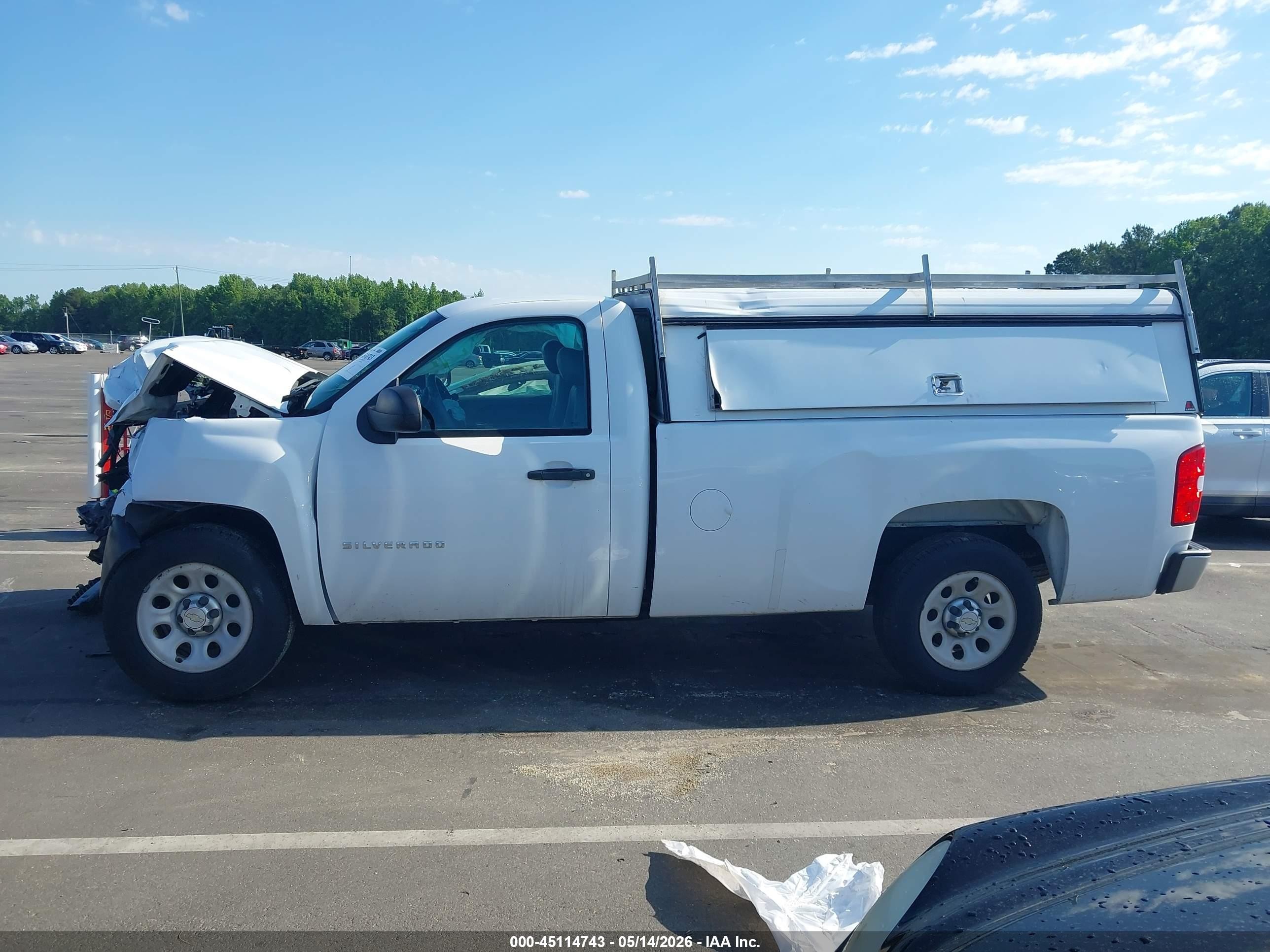 2013 Chevrolet Silverado 1500 Work Truck White vin: 1GCNCPEX2DZ238543
