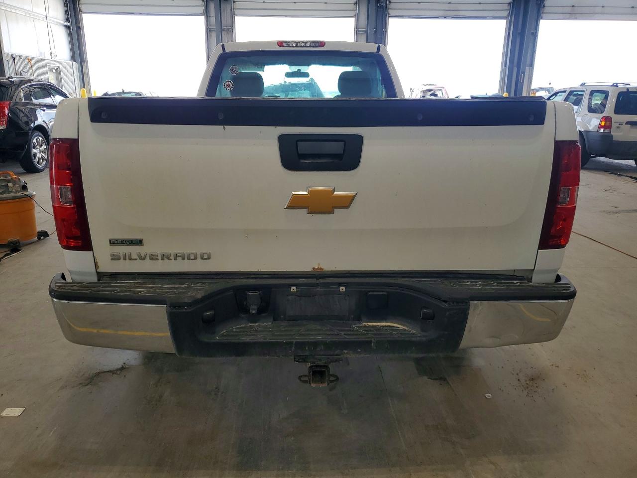 2013 Chevrolet Silverado C1500 White vin: 1GCNCPEX2DZ402213