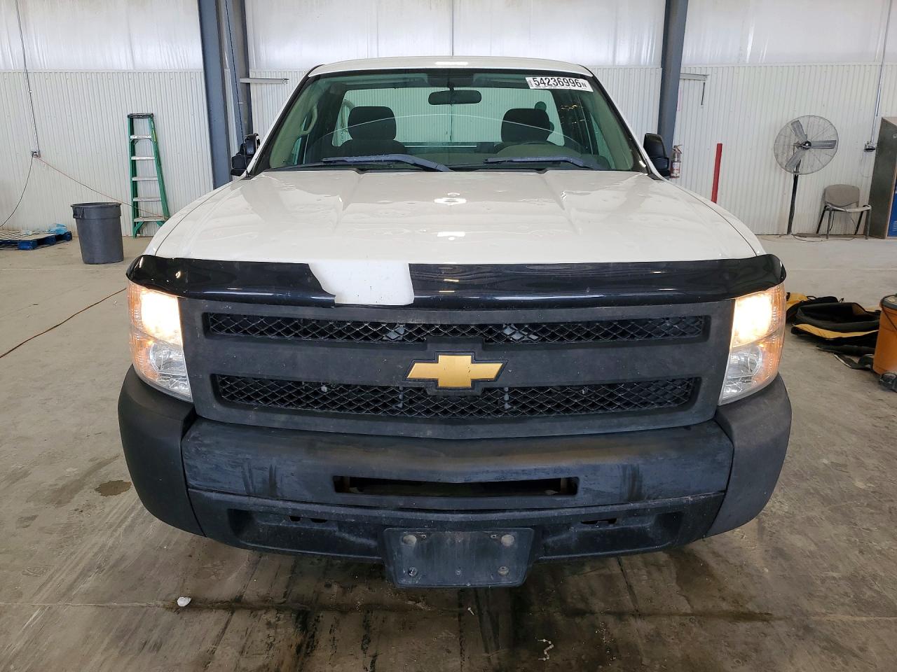 2013 Chevrolet Silverado C1500 White vin: 1GCNCPEX2DZ402213