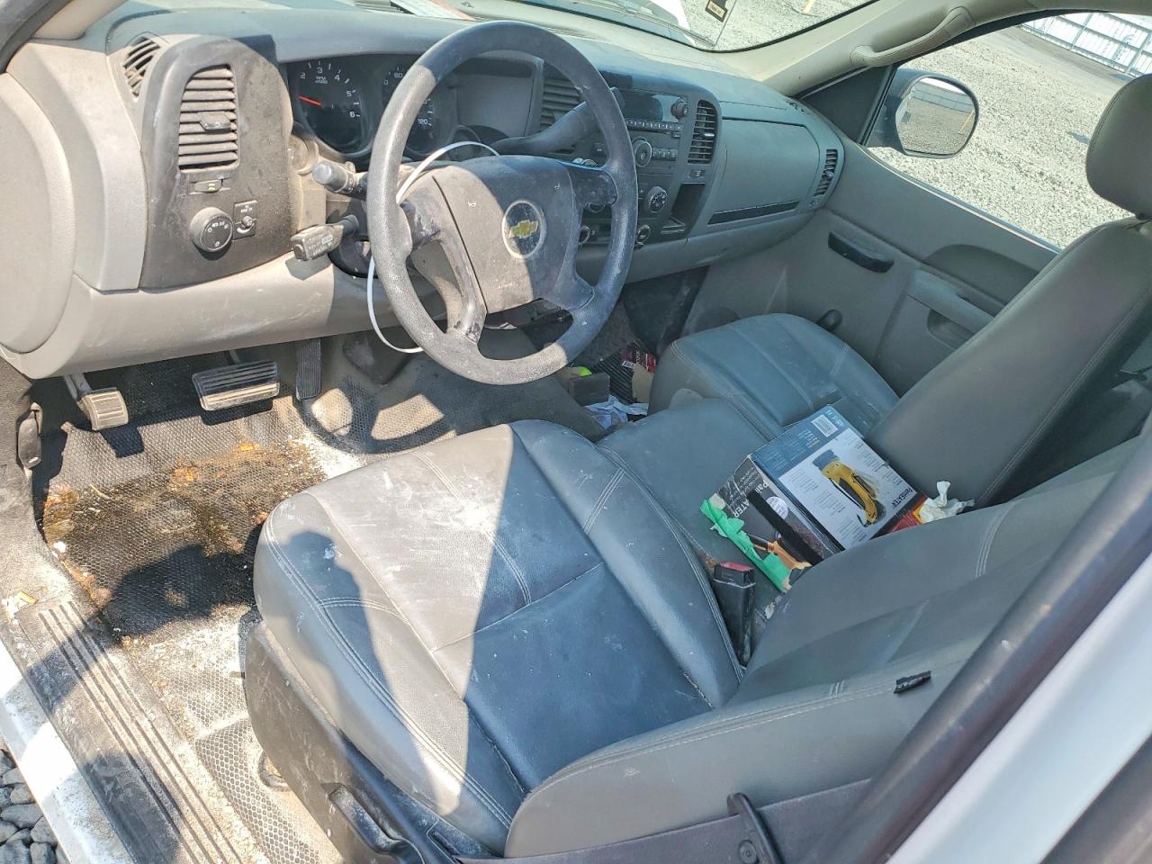 2011 Chevrolet Silverado C1500 White vin: 1GCNCPEX3BZ237365