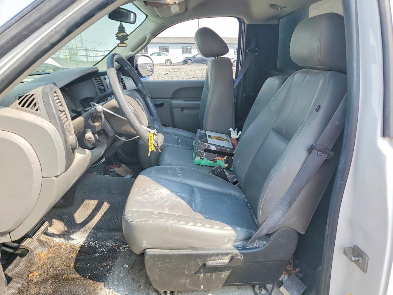 2011 Chevrolet Silverado C1500 White vin: 1GCNCPEX3BZ237365