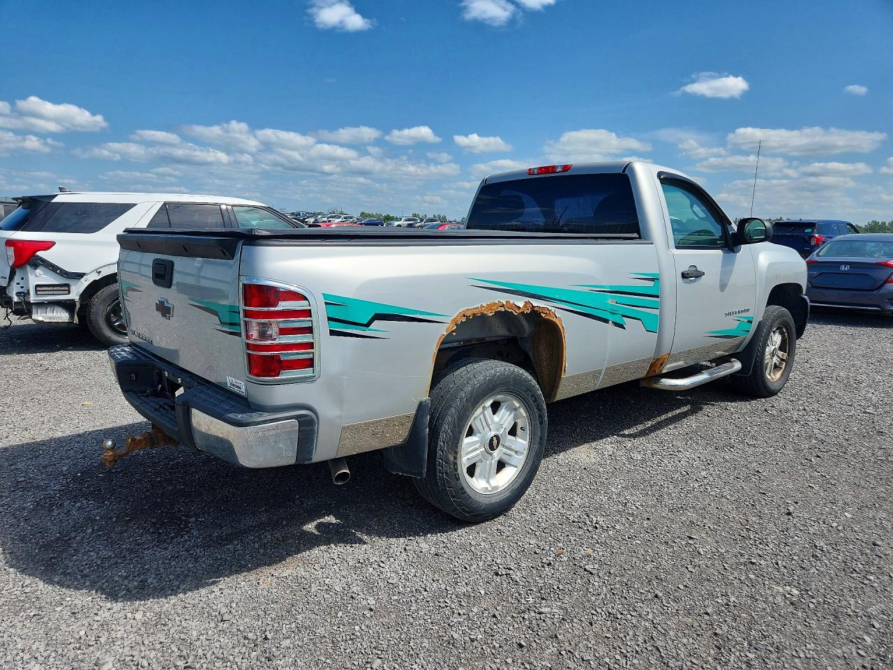 2011 Chevrolet Silverado C1500 Silver vin: 1GCNCPEX3BZ382440