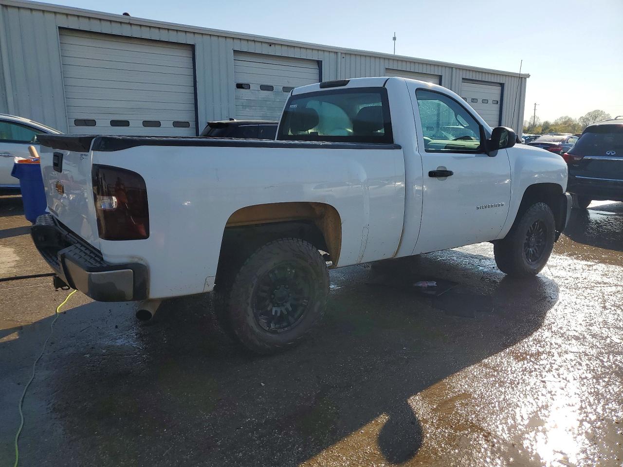 2012 Chevrolet Silverado C1500 White vin: 1GCNCPEX3CZ144315