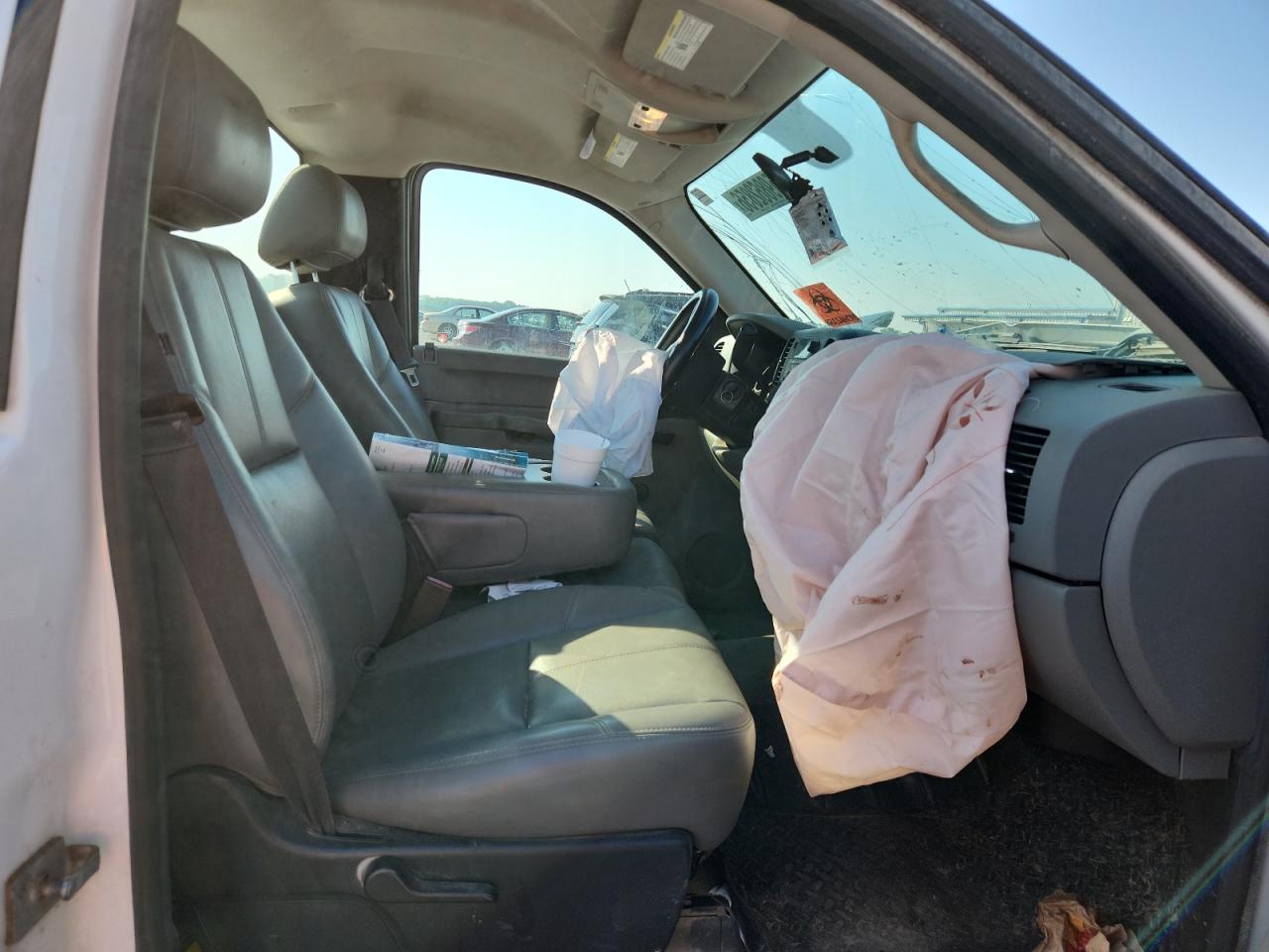 2013 Chevrolet Silverado C1500 White vin: 1GCNCPEX3DZ106343