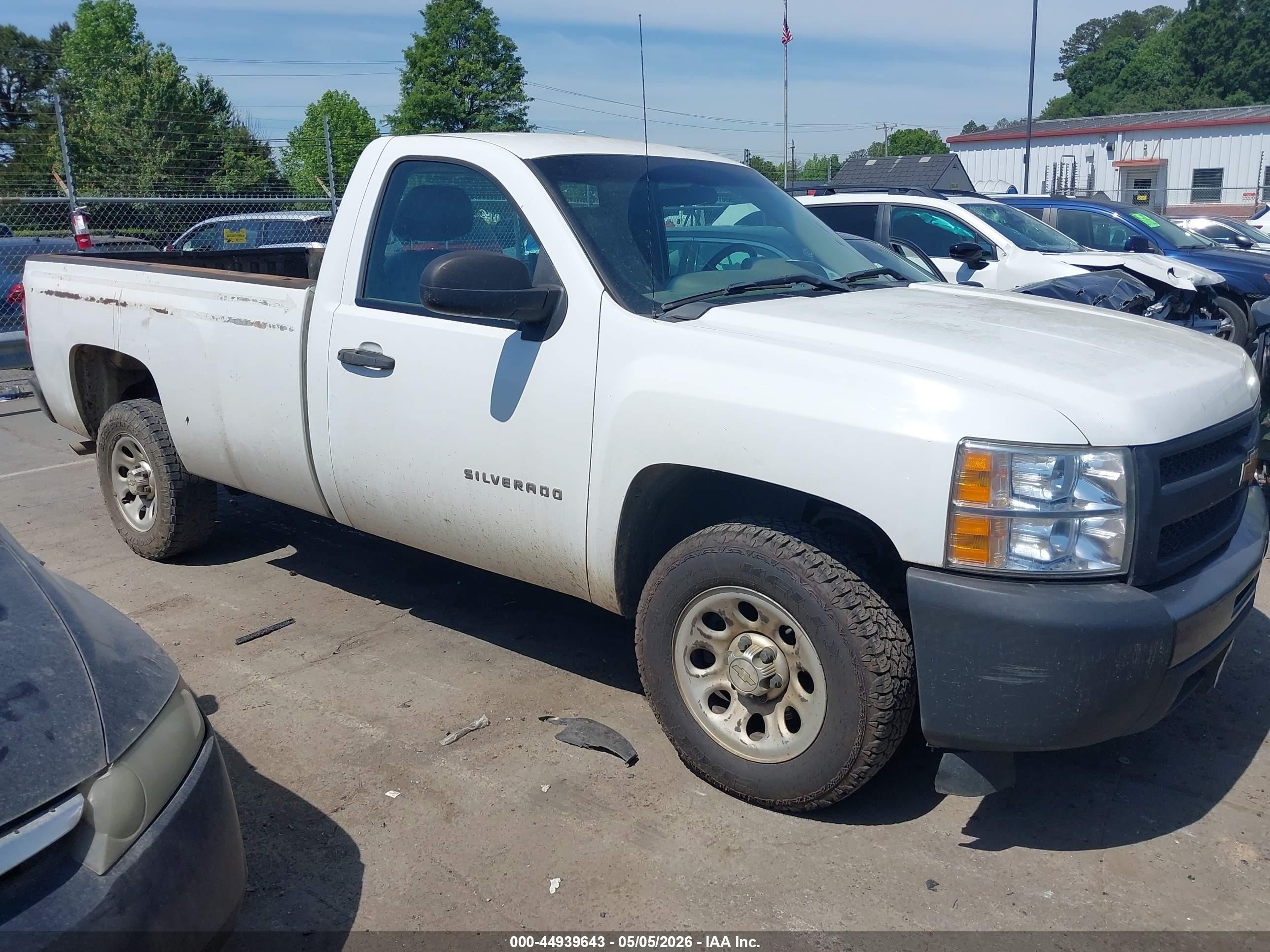 2013 Chevrolet Silverado 1500 Work Truck White vin: 1GCNCPEX3DZ280087