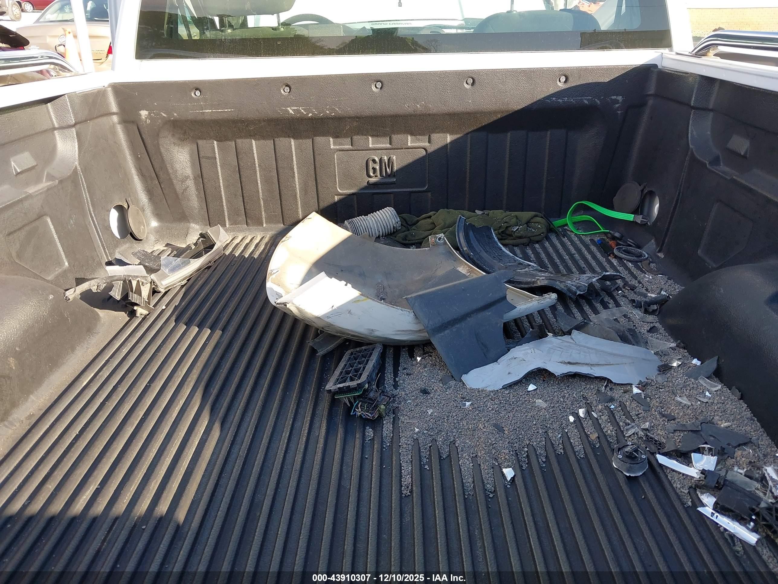 2011 Chevrolet Silverado 1500 Work Truck White vin: 1GCNCPEX4BZ204634