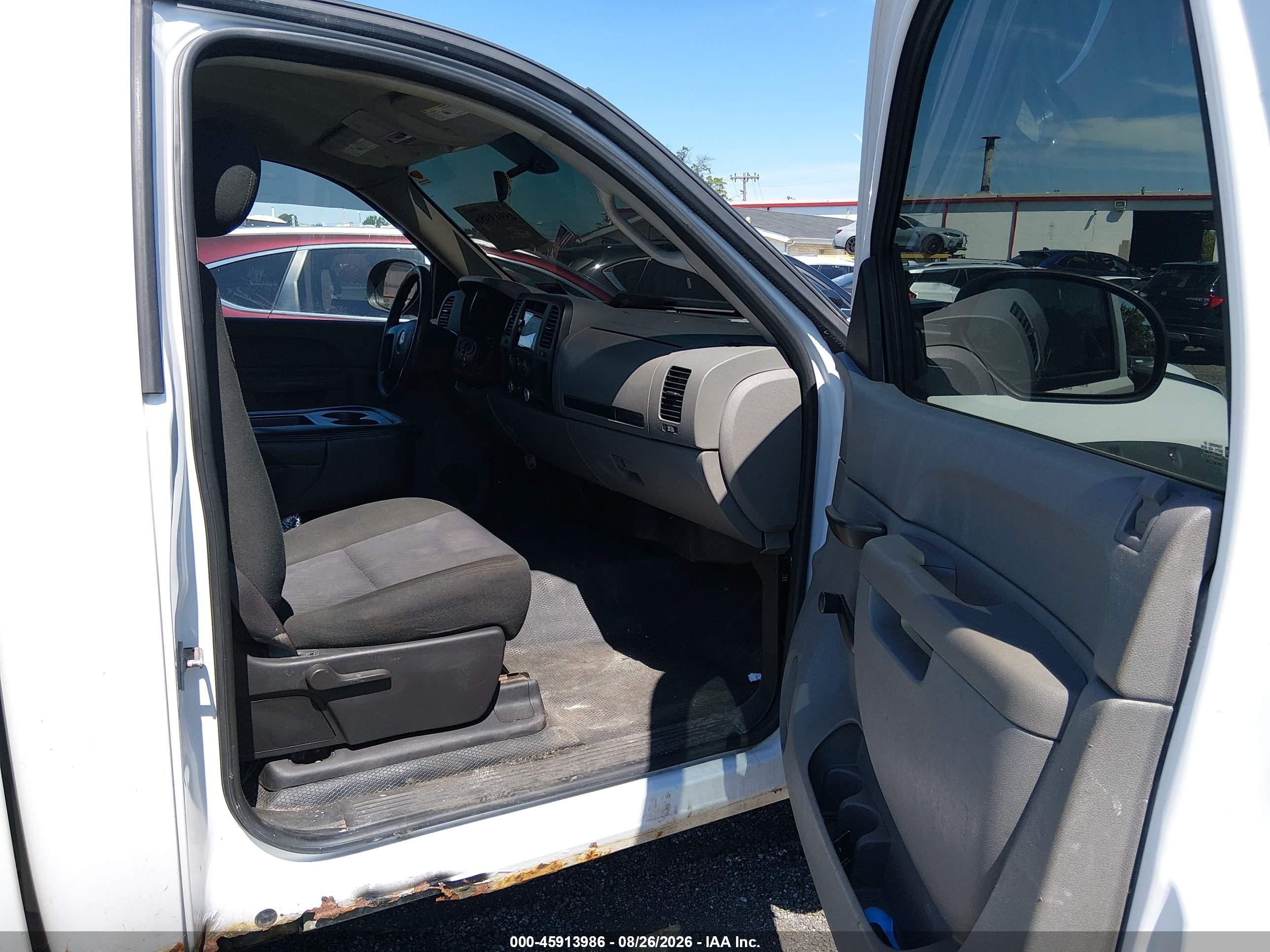 2011 Chevrolet Silverado 1500 Work Truck White vin: 1GCNCPEX4BZ345316