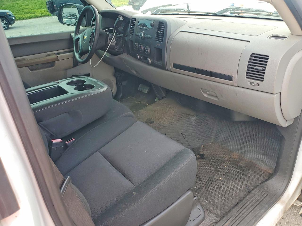 2012 Chevrolet Silverado C1500 White vin: 1GCNCPEX4CZ263779