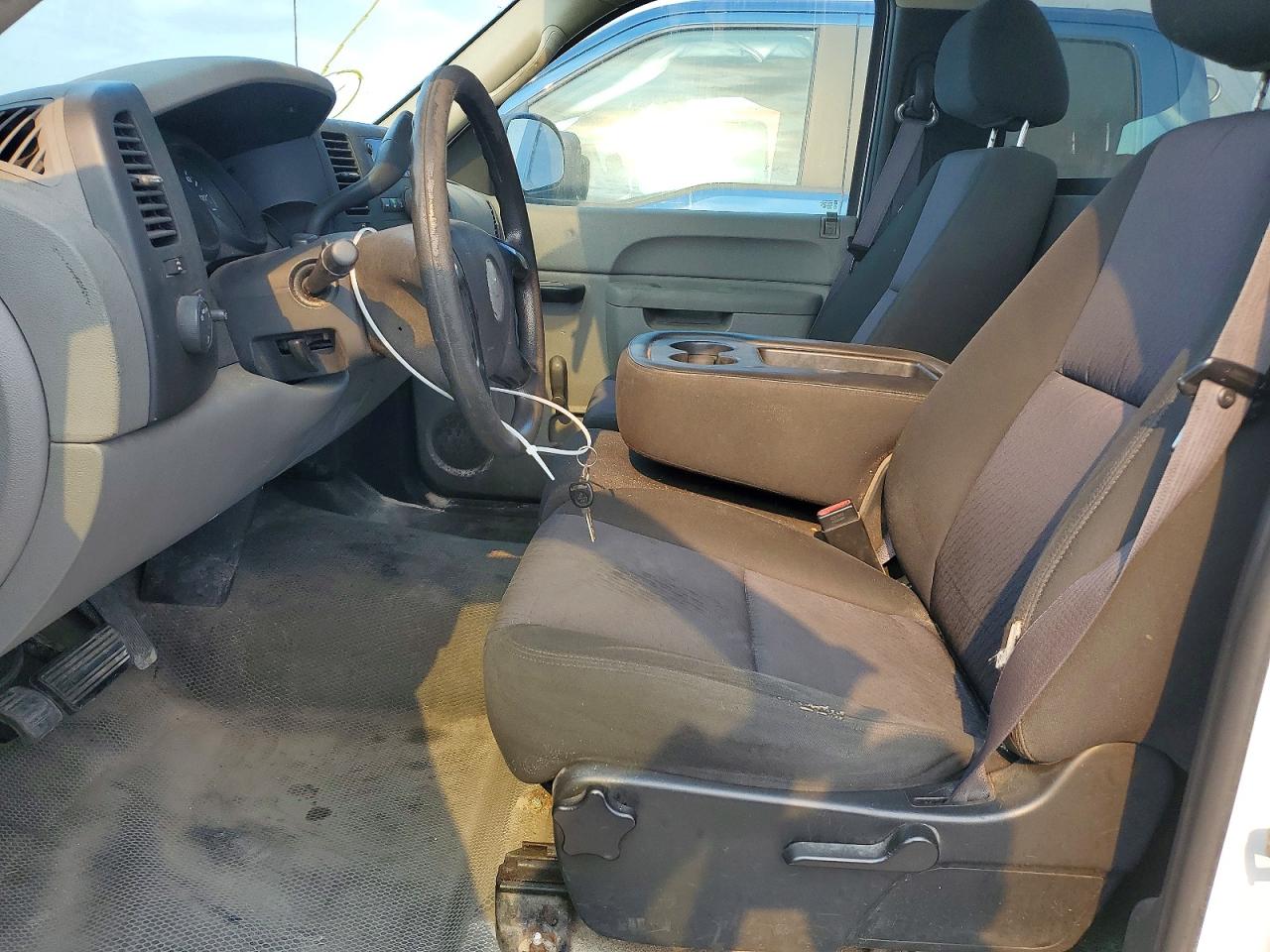 2011 Chevrolet Silverado C1500 White vin: 1GCNCPEX5BZ285322