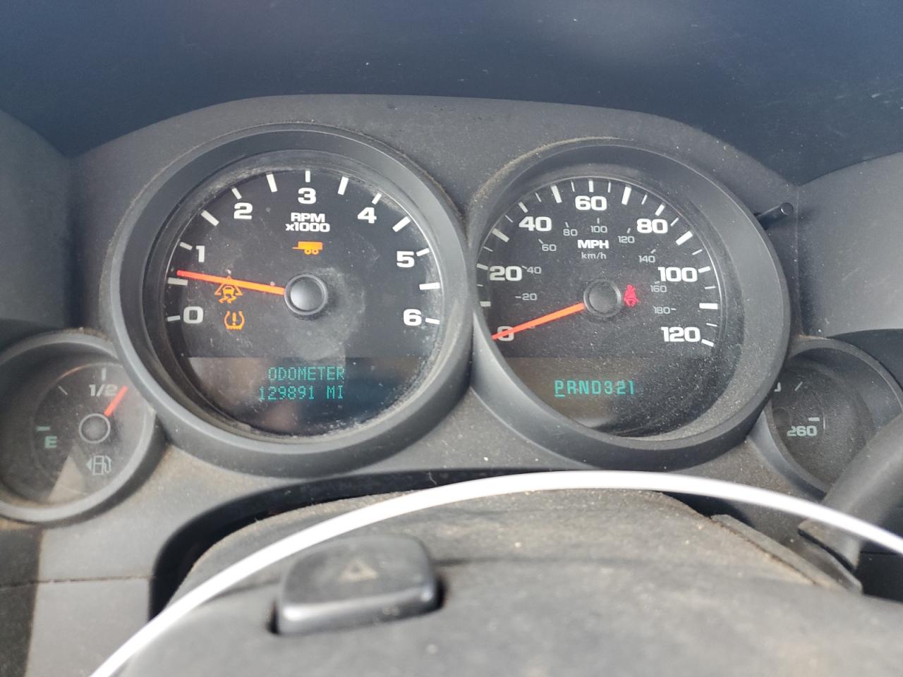 2011 Chevrolet Silverado C1500 White vin: 1GCNCPEX5BZ285322 Damage: Warning - Tire Pressure, On, Unacceptable