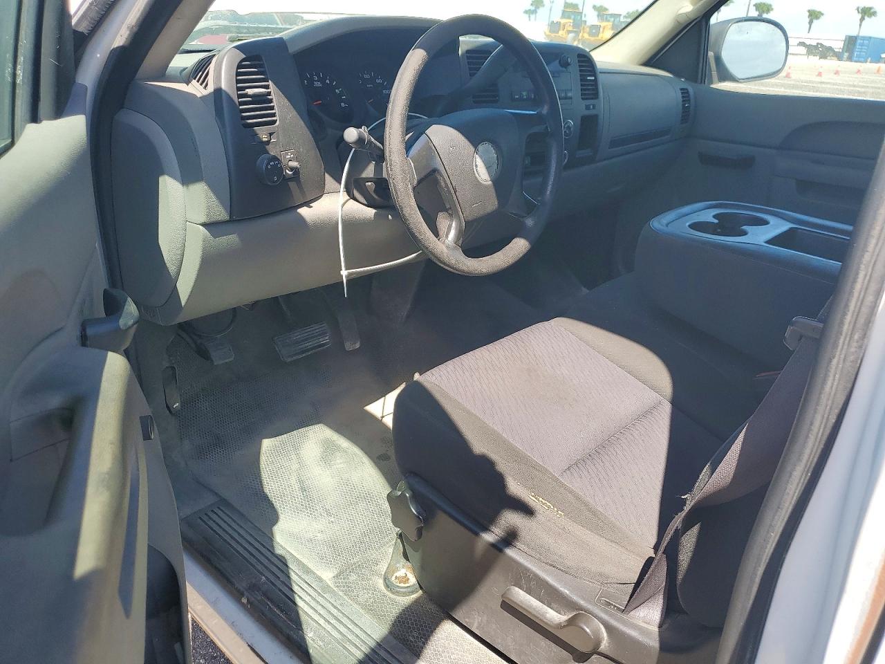 2011 Chevrolet Silverado C1500 White vin: 1GCNCPEX5BZ285322