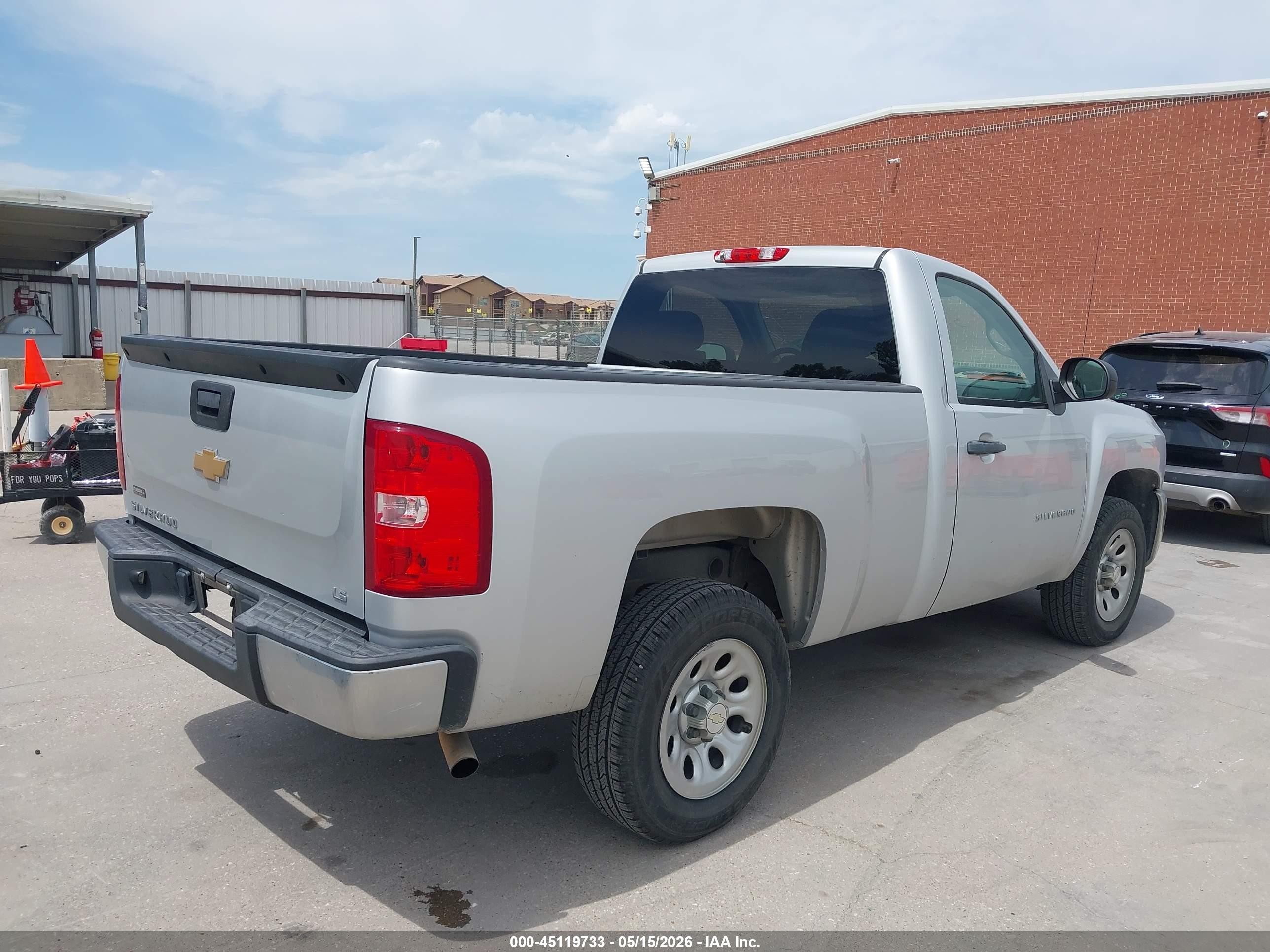 2013 Chevrolet Silverado 1500 Work Truck Silver vin: 1GCNCPEX5DZ150179