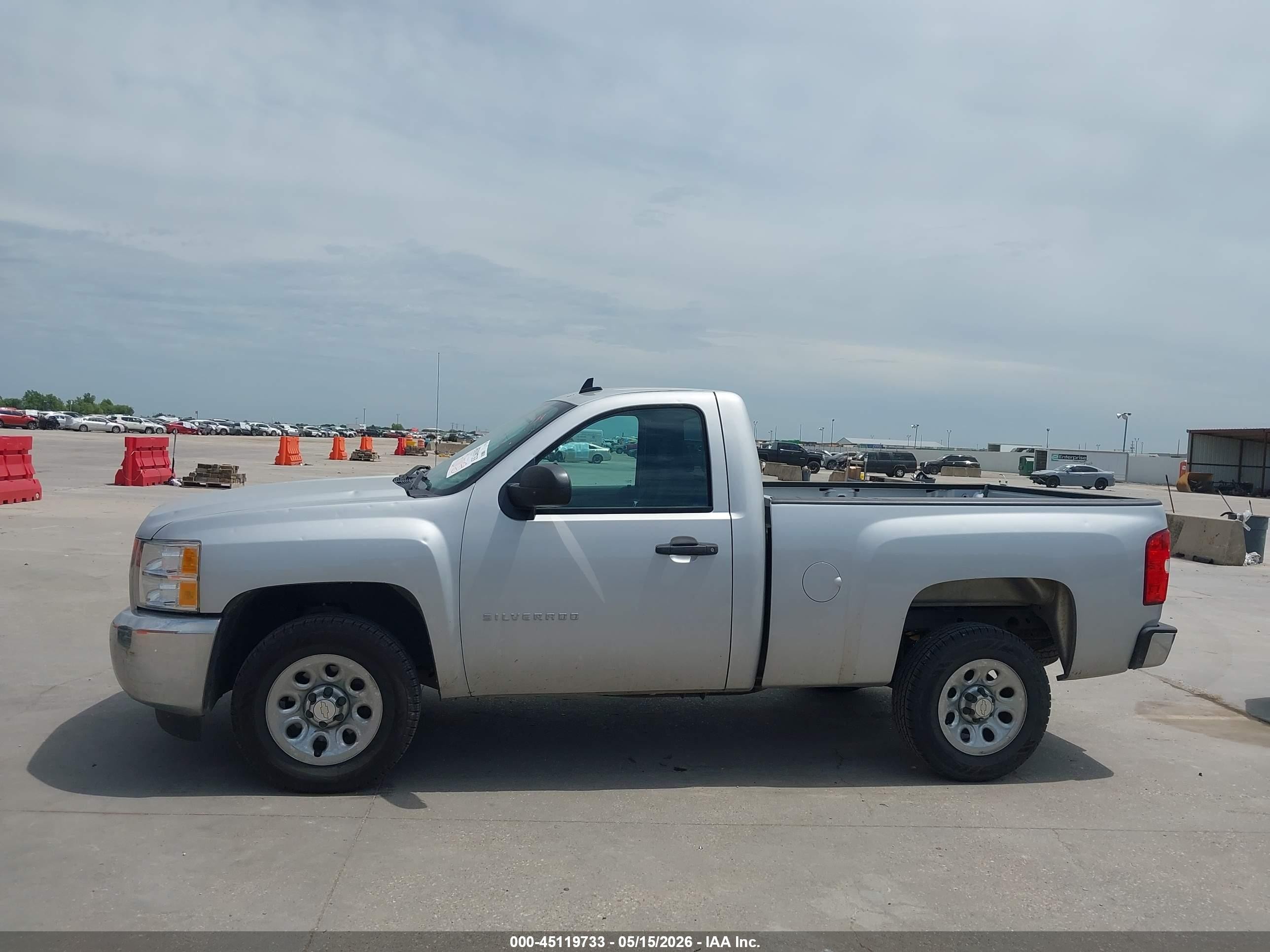 2013 Chevrolet Silverado 1500 Work Truck Silver vin: 1GCNCPEX5DZ150179