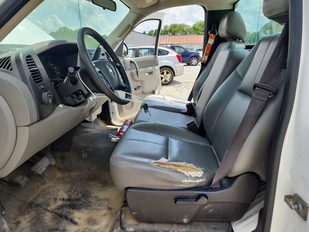 2013 Chevrolet Silverado C1500 White vin: 1GCNCPEX5DZ171954