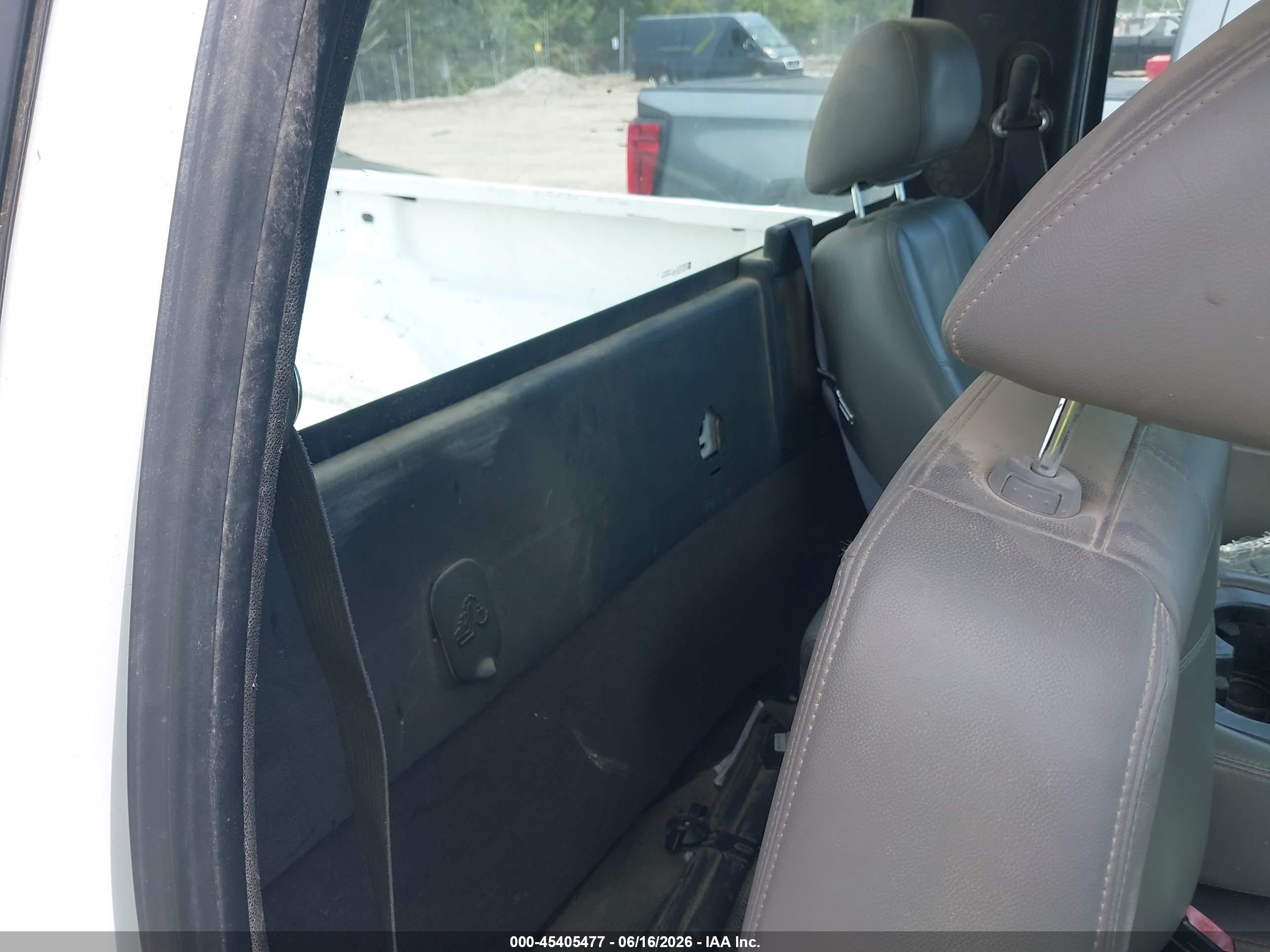 2013 Chevrolet Silverado 1500 Work Truck White vin: 1GCNCPEX6DZ106028