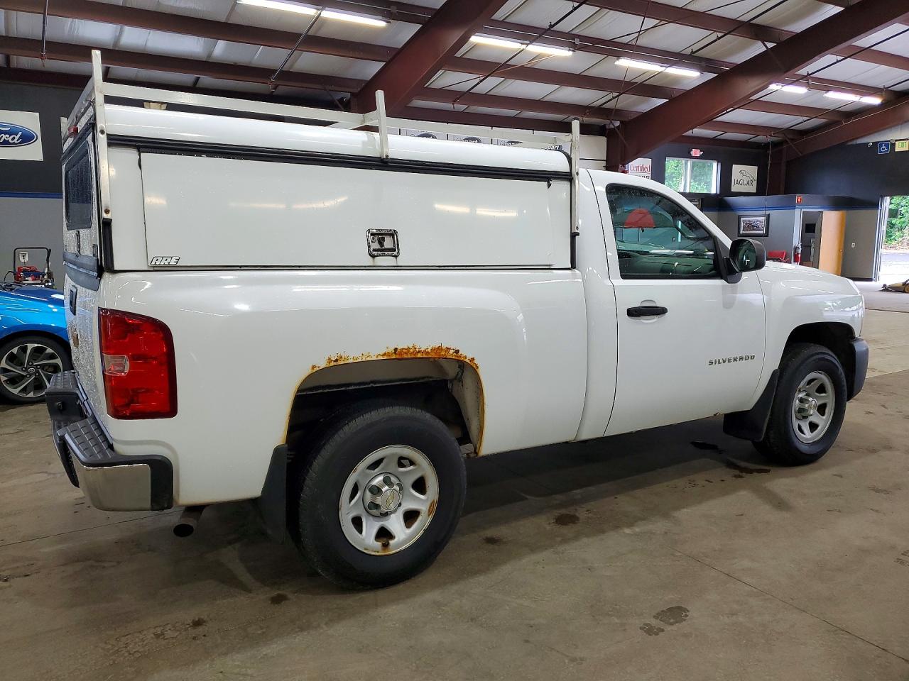 2013 Chevrolet Silverado C1500 White vin: 1GCNCPEX6DZ382631