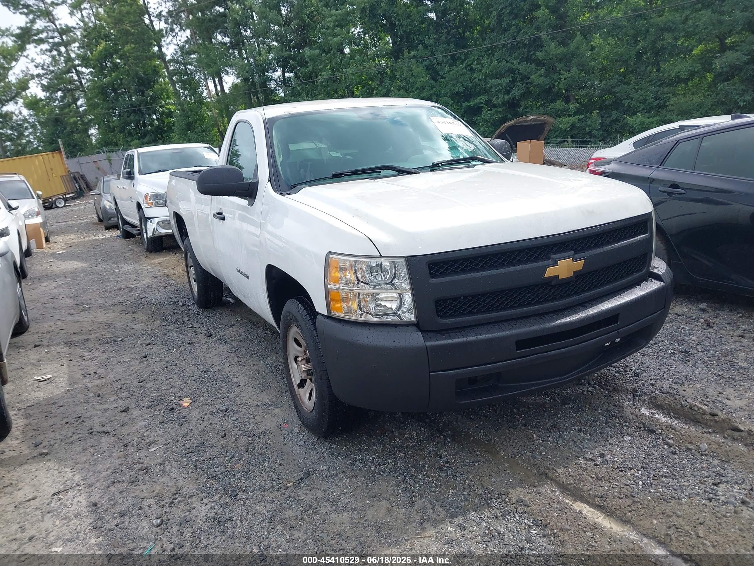 2013 Chevrolet Silverado 1500 Work Truck White vin: 1GCNCPEX7DZ173155