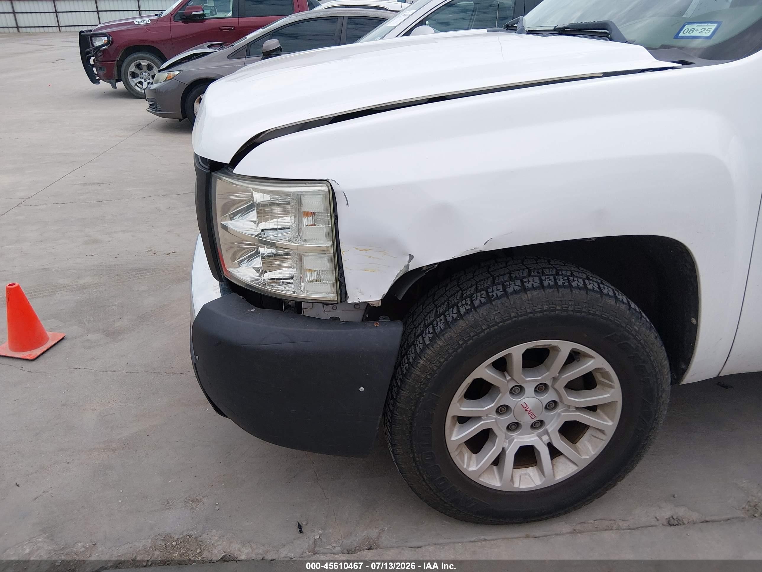 2013 Chevrolet Silverado 1500 Work Truck White vin: 1GCNCPEX7DZ313267