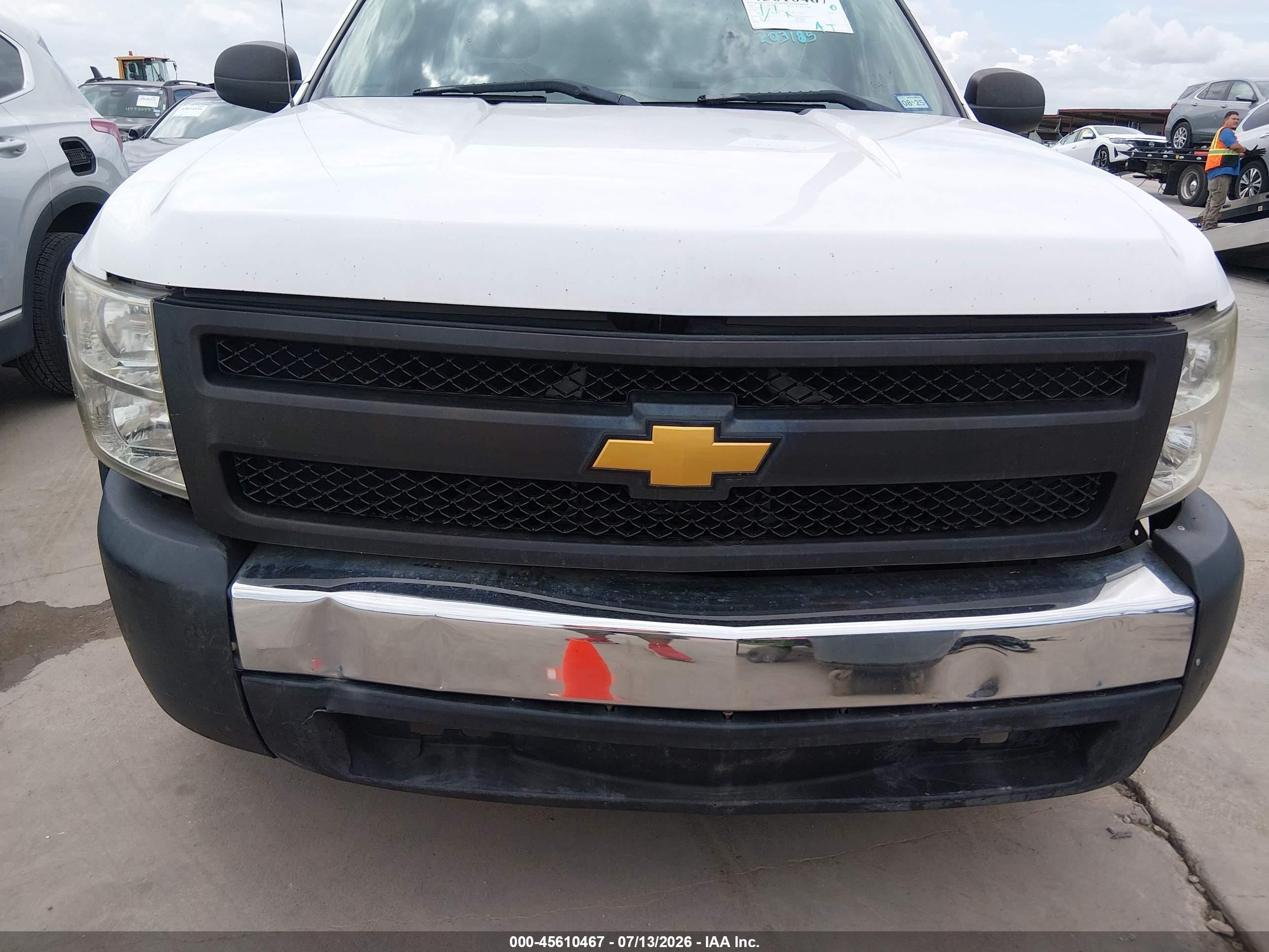 2013 Chevrolet Silverado 1500 Work Truck White vin: 1GCNCPEX7DZ313267