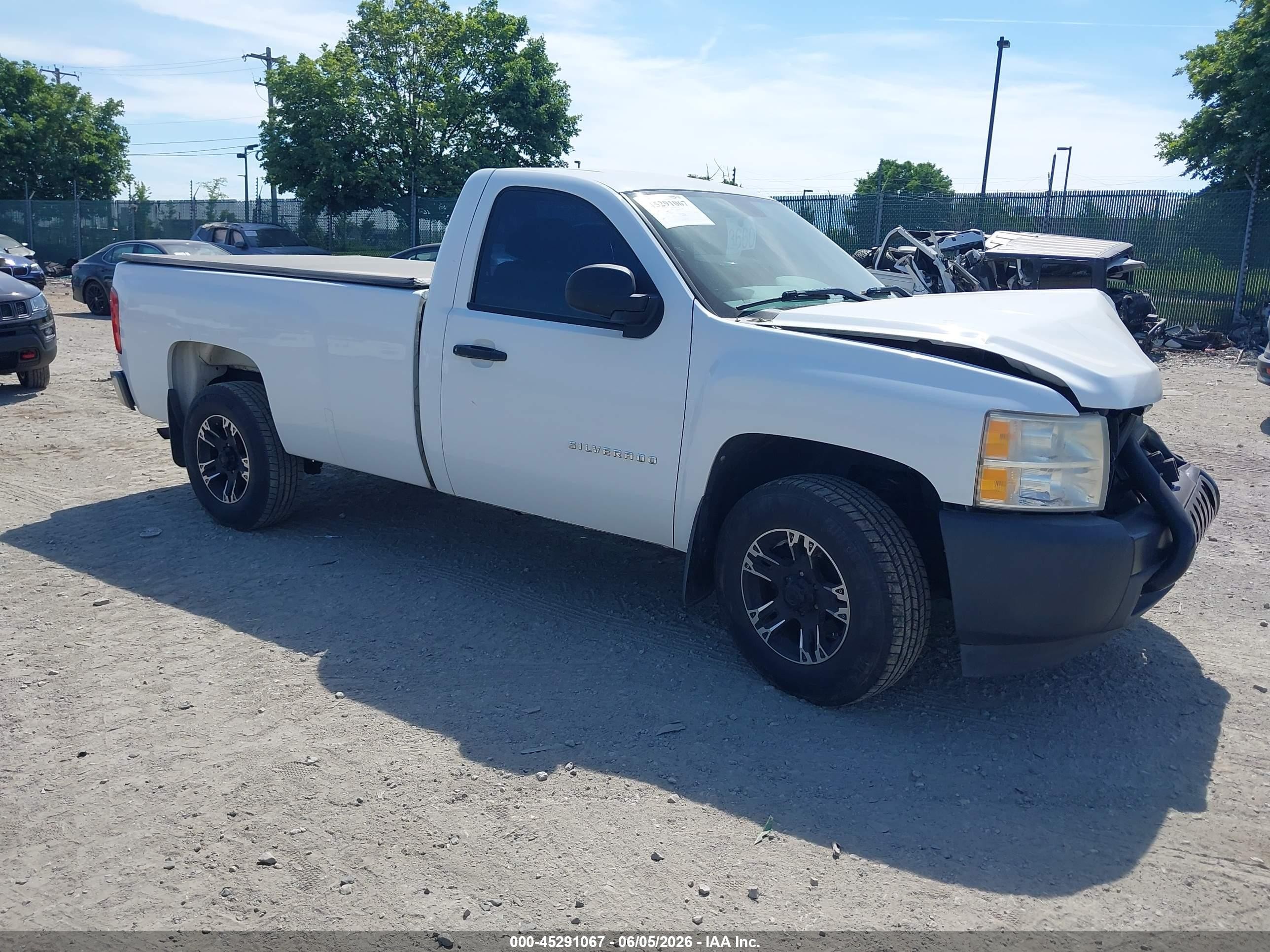 2011 Chevrolet Silverado 1500 Work Truck White vin: 1GCNCPEX8BZ366296