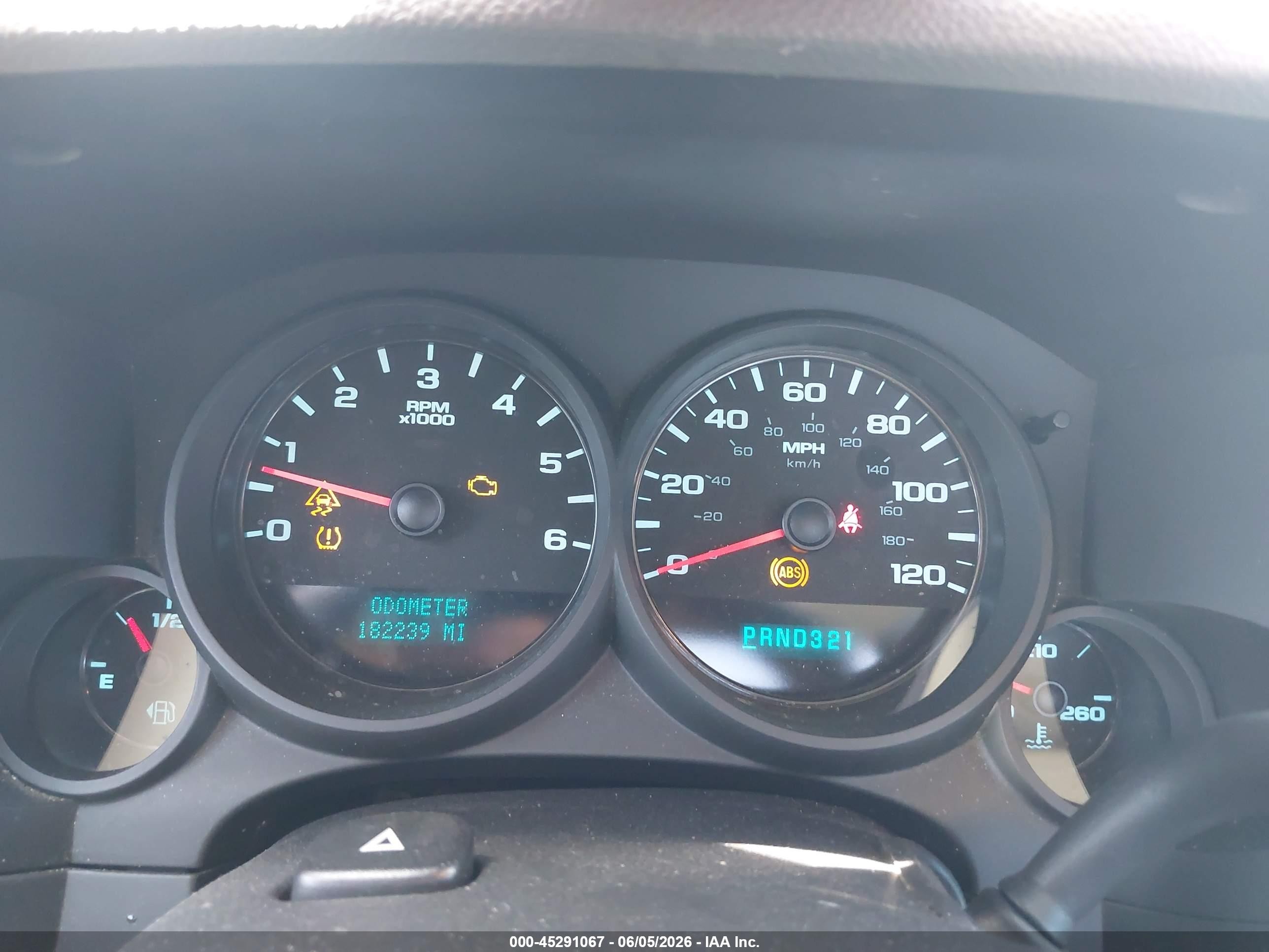 2011 Chevrolet Silverado 1500 Work Truck White vin: 1GCNCPEX8BZ366296