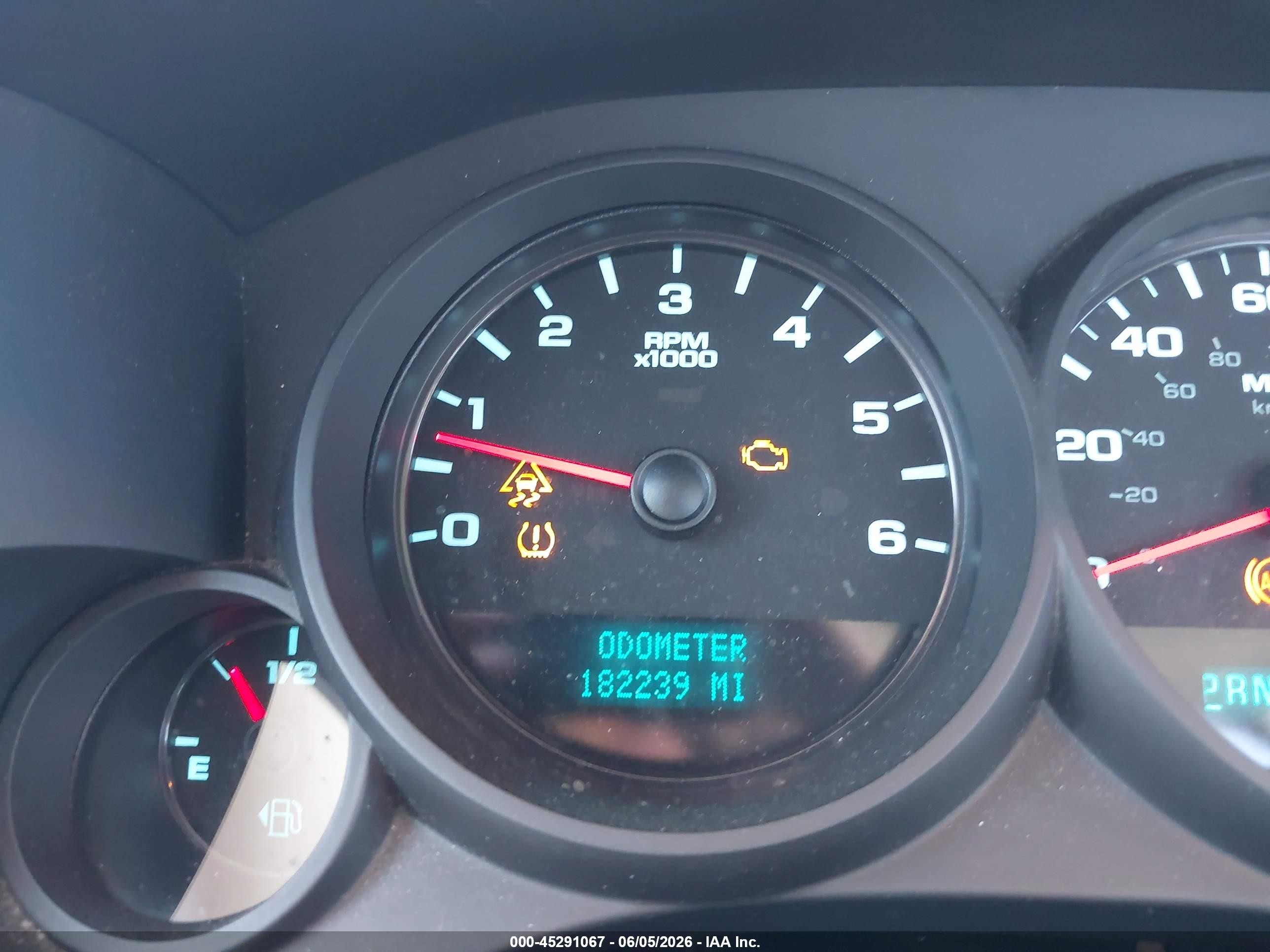 2011 Chevrolet Silverado 1500 Work Truck White vin: 1GCNCPEX8BZ366296
