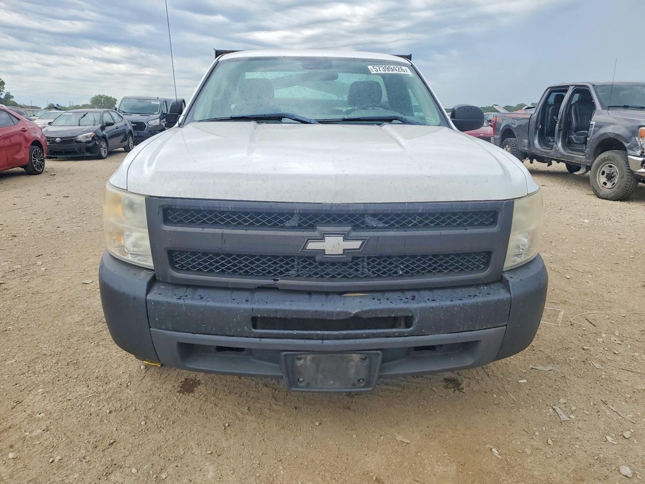 2011 Chevrolet Silverado C1500 Белый vin: 1GCNCPEX8BZ383776