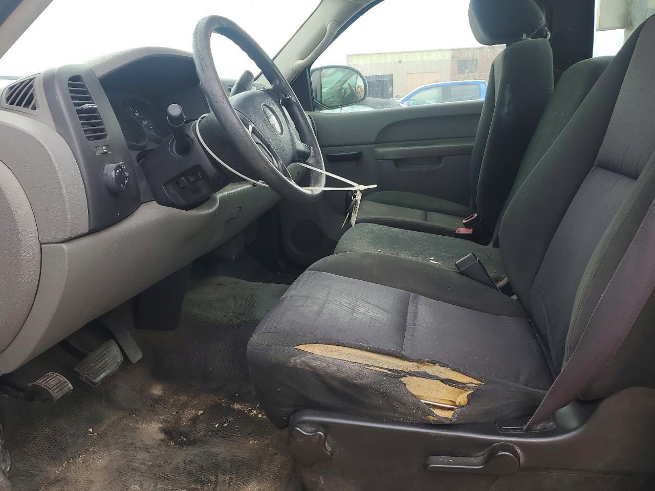 2011 Chevrolet Silverado C1500 Белый vin: 1GCNCPEX8BZ383776