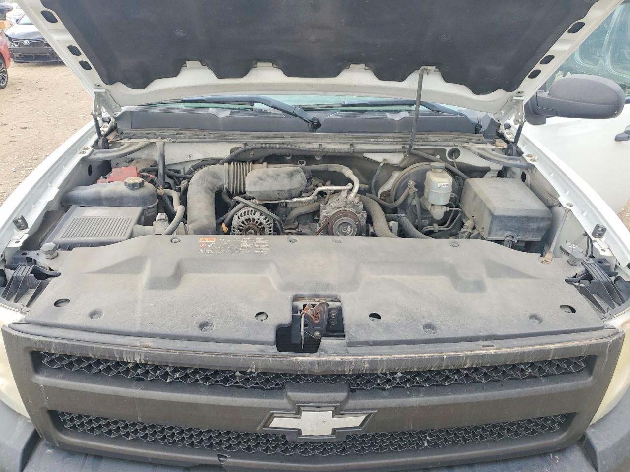 2011 Chevrolet Silverado C1500 Белый vin: 1GCNCPEX8BZ383776