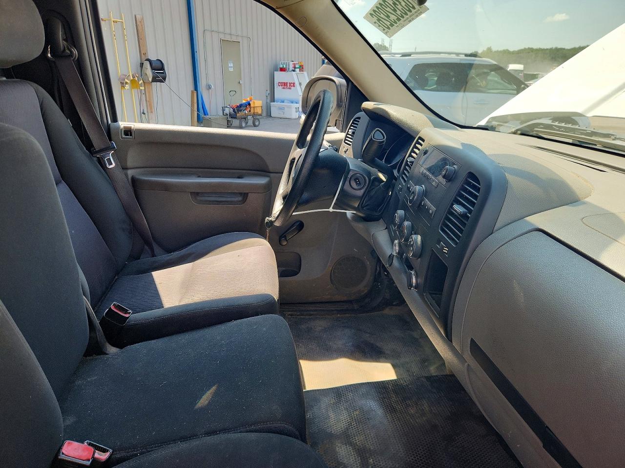 2012 Chevrolet Silverado C1500 Белый vin: 1GCNCPEX8CZ151759