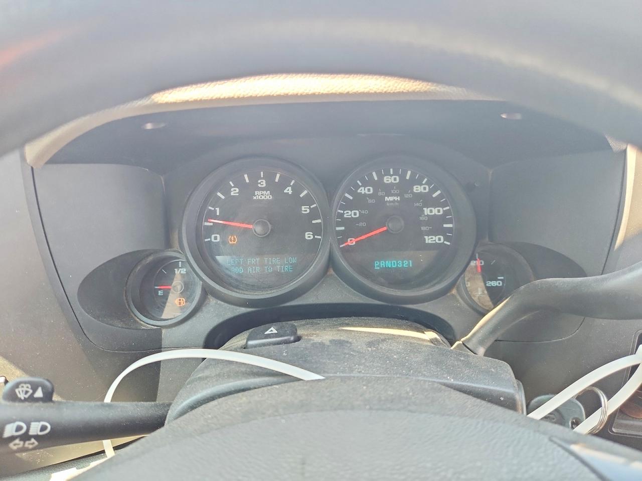 2012 Chevrolet Silverado C1500 Белый vin: 1GCNCPEX8CZ151759