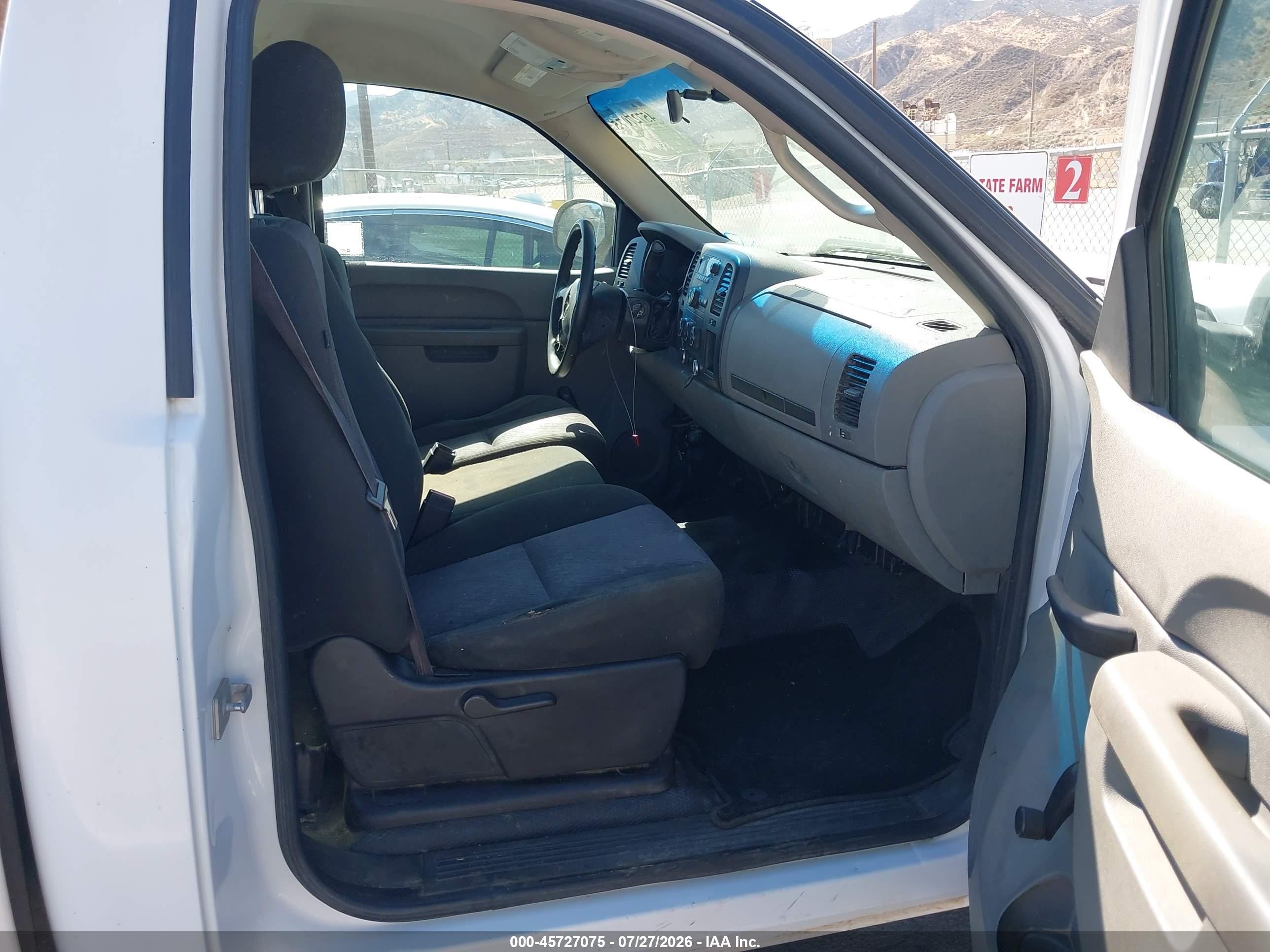 2012 Chevrolet Silverado 1500 Work Truck White vin: 1GCNCPEX8CZ239405