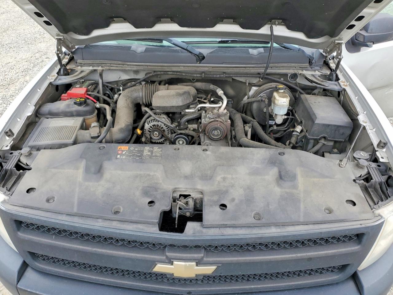 2011 Chevrolet Silverado C1500 Silver vin: 1GCNCPEX9BZ275540