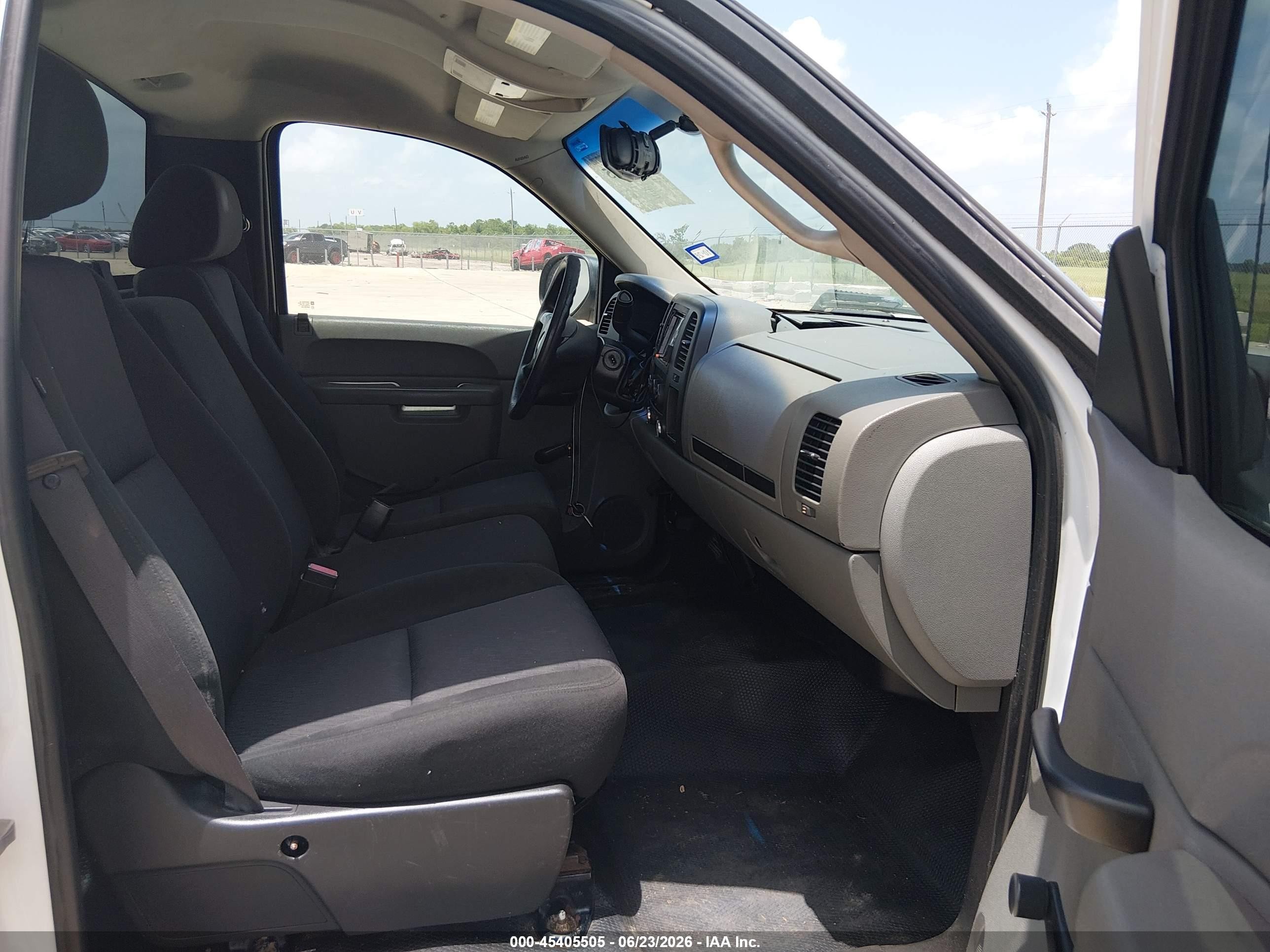 2011 Chevrolet Silverado 1500 Work Truck White vin: 1GCNCPEX9BZ382314