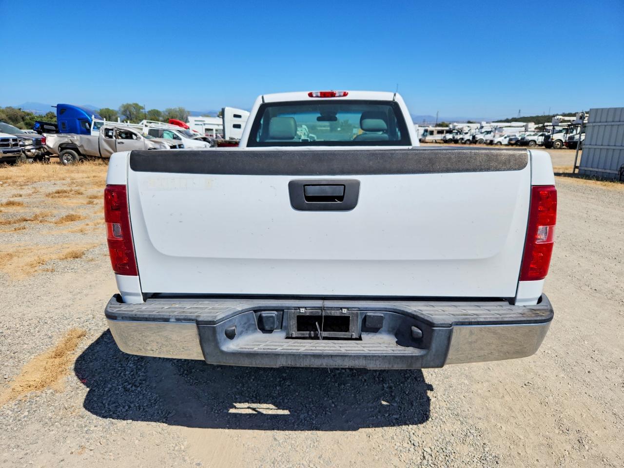 2012 Chevrolet Silverado C1500 White vin: 1GCNCPEXXCZ324598