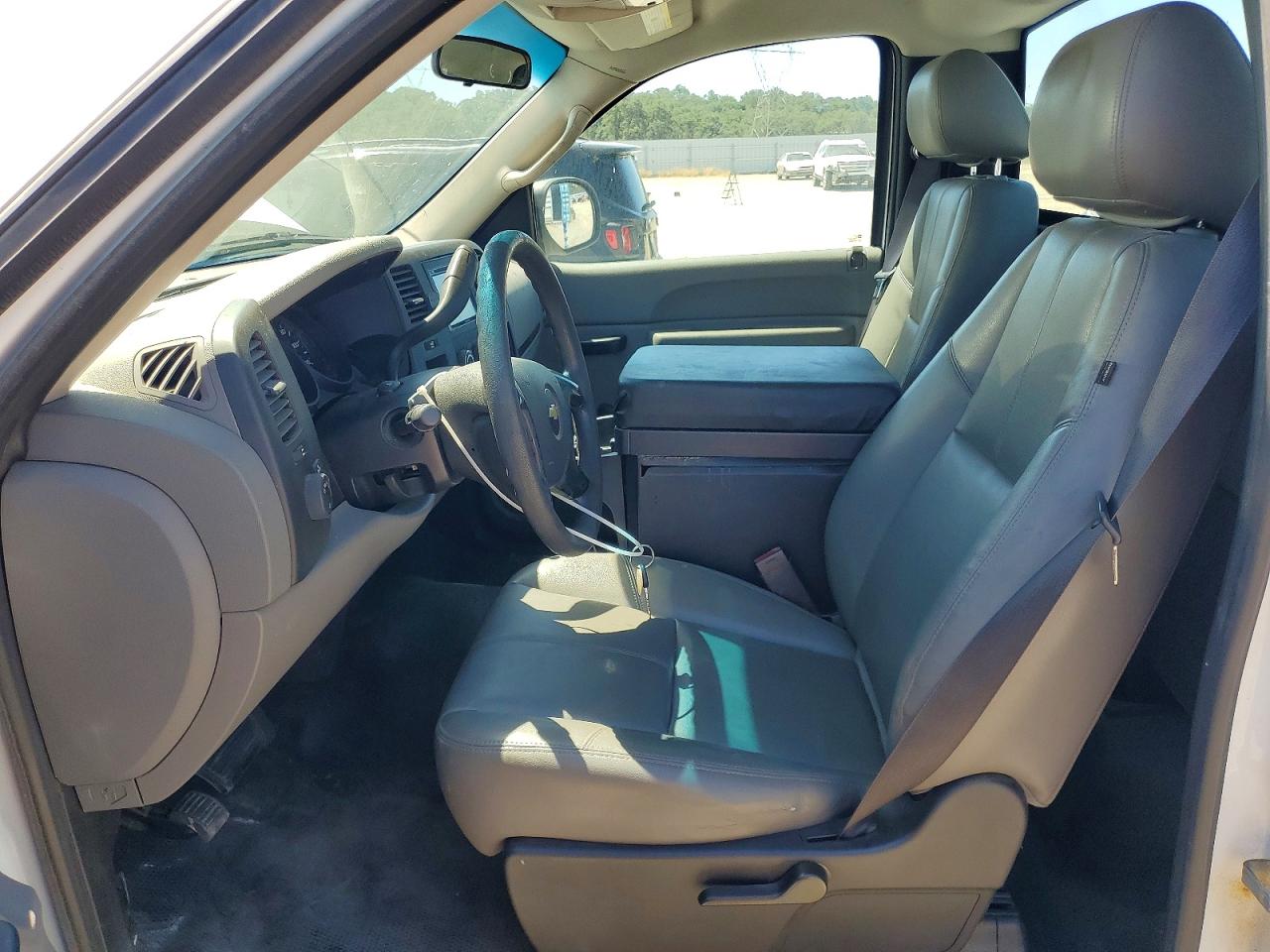 2012 Chevrolet Silverado C1500 White vin: 1GCNCPEXXCZ324598