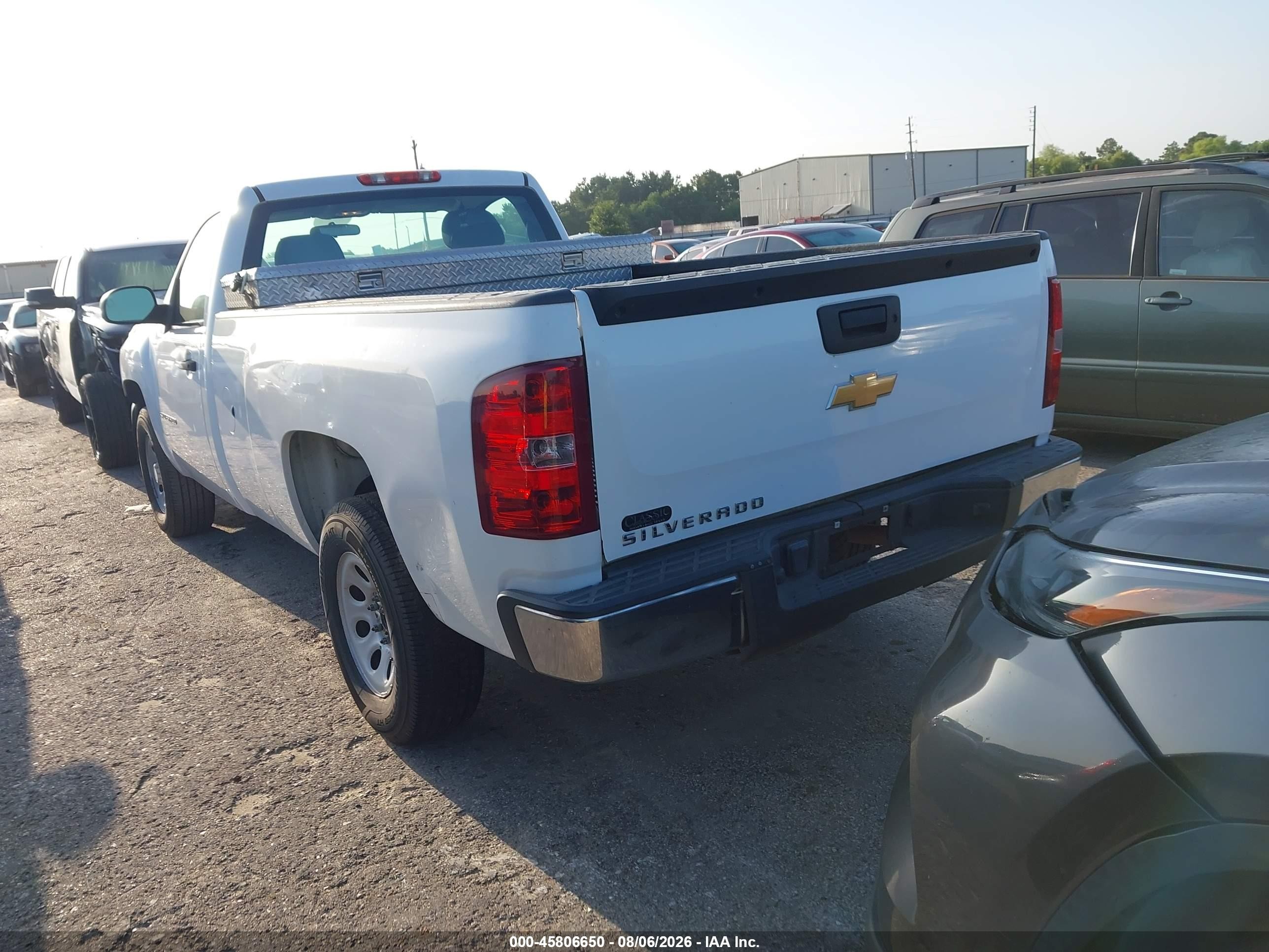 2013 Chevrolet Silverado 1500 Work Truck White vin: 1GCNCPEXXDZ185946