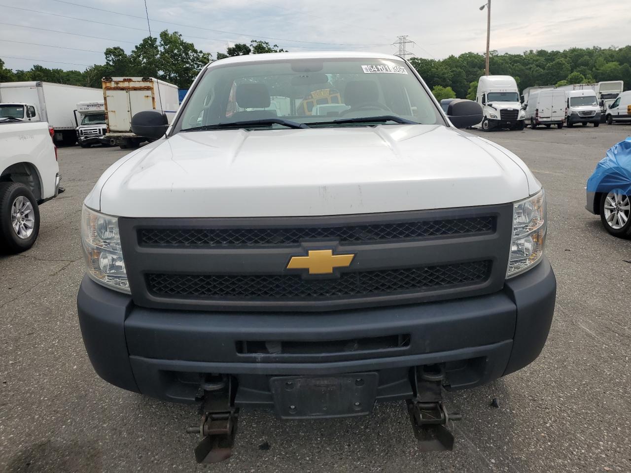 2012 Chevrolet Silverado K1500 White vin: 1GCNKPE02CZ114504 Damage: Hood, Dent(S) W/ Paint Dmg, 5 To 6 Inches