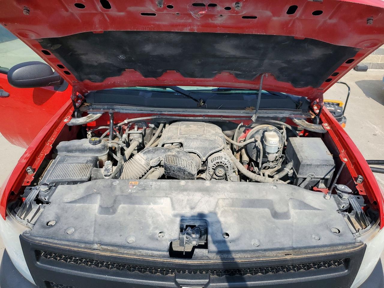 2011 Chevrolet Silverado K1500 Red vin: 1GCNKPE04BZ358993