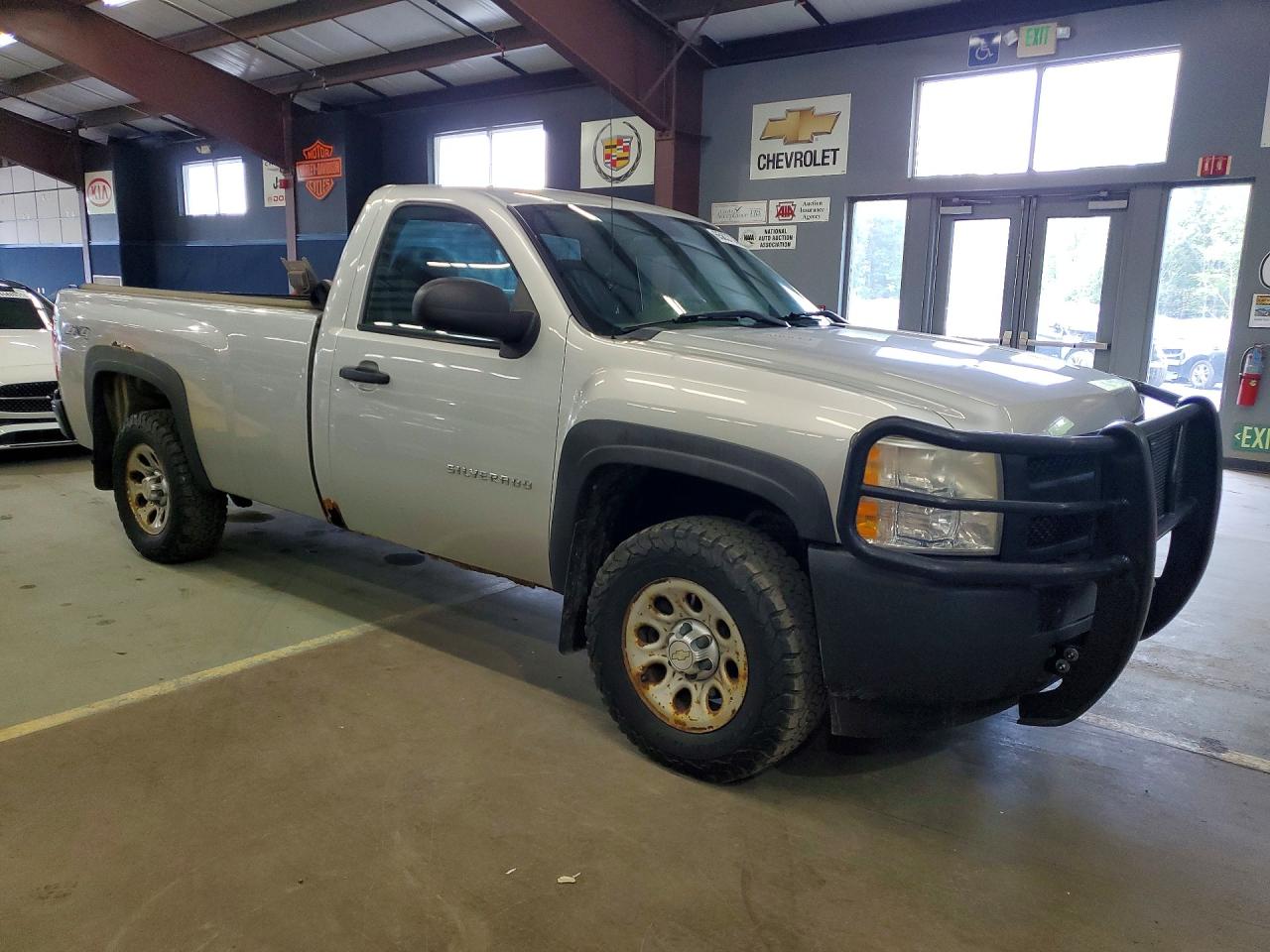 2011 Chevrolet Silverado K1500 Silver vin: 1GCNKPE06BF115767