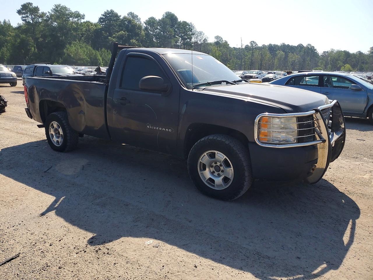 2011 Chevrolet Silverado K1500 Gray vin: 1GCNKPE06BZ130400