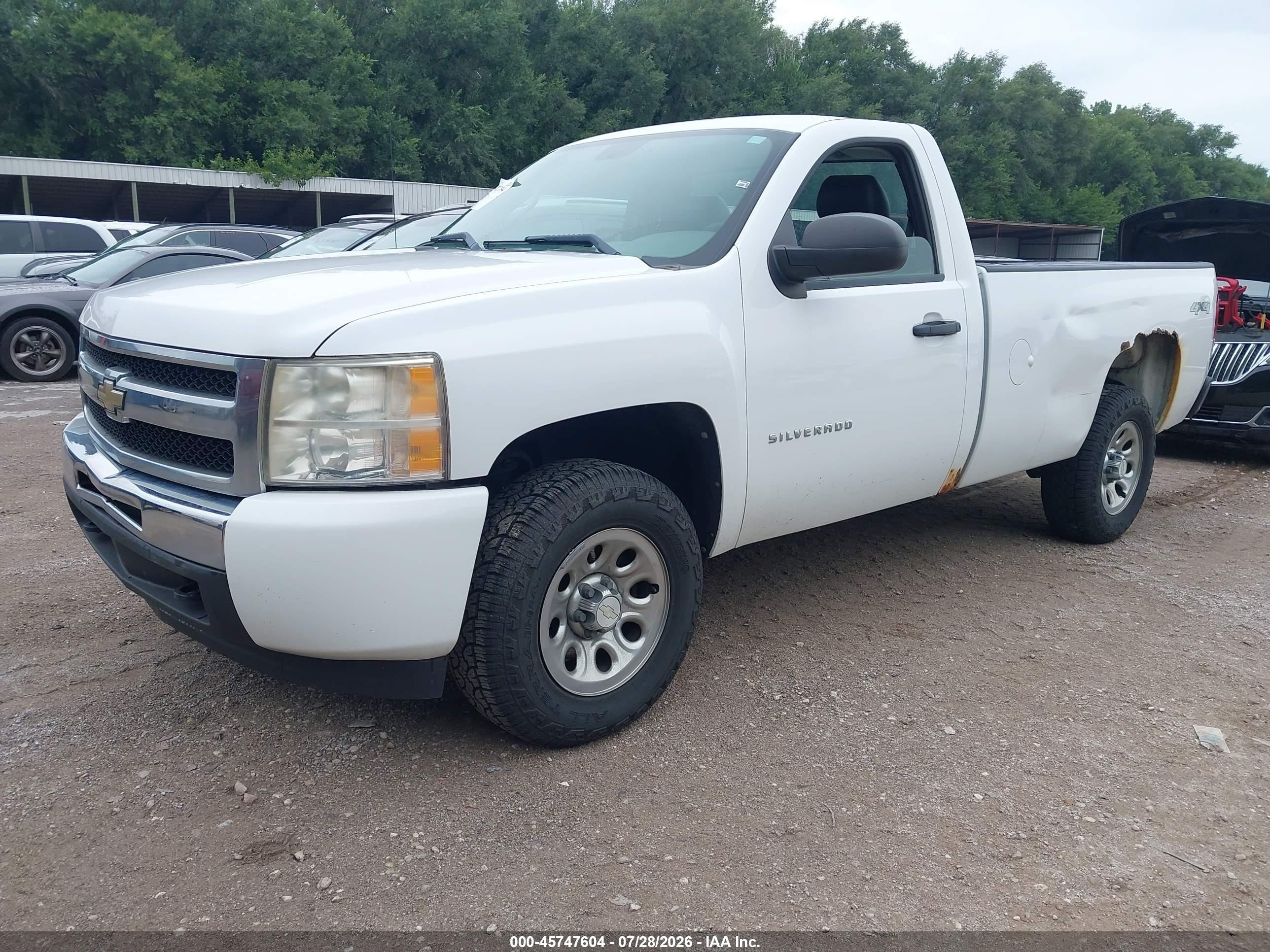 2011 Chevrolet Silverado 1500 Work Truck White vin: 1GCNKPE07BZ333733