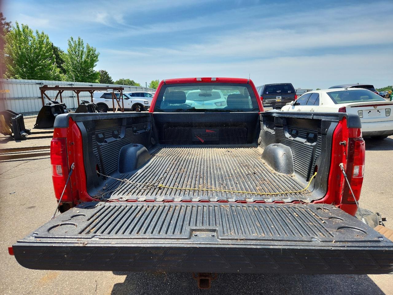2011 Chevrolet Silverado K1500 Красный vin: 1GCNKPE09BZ324273