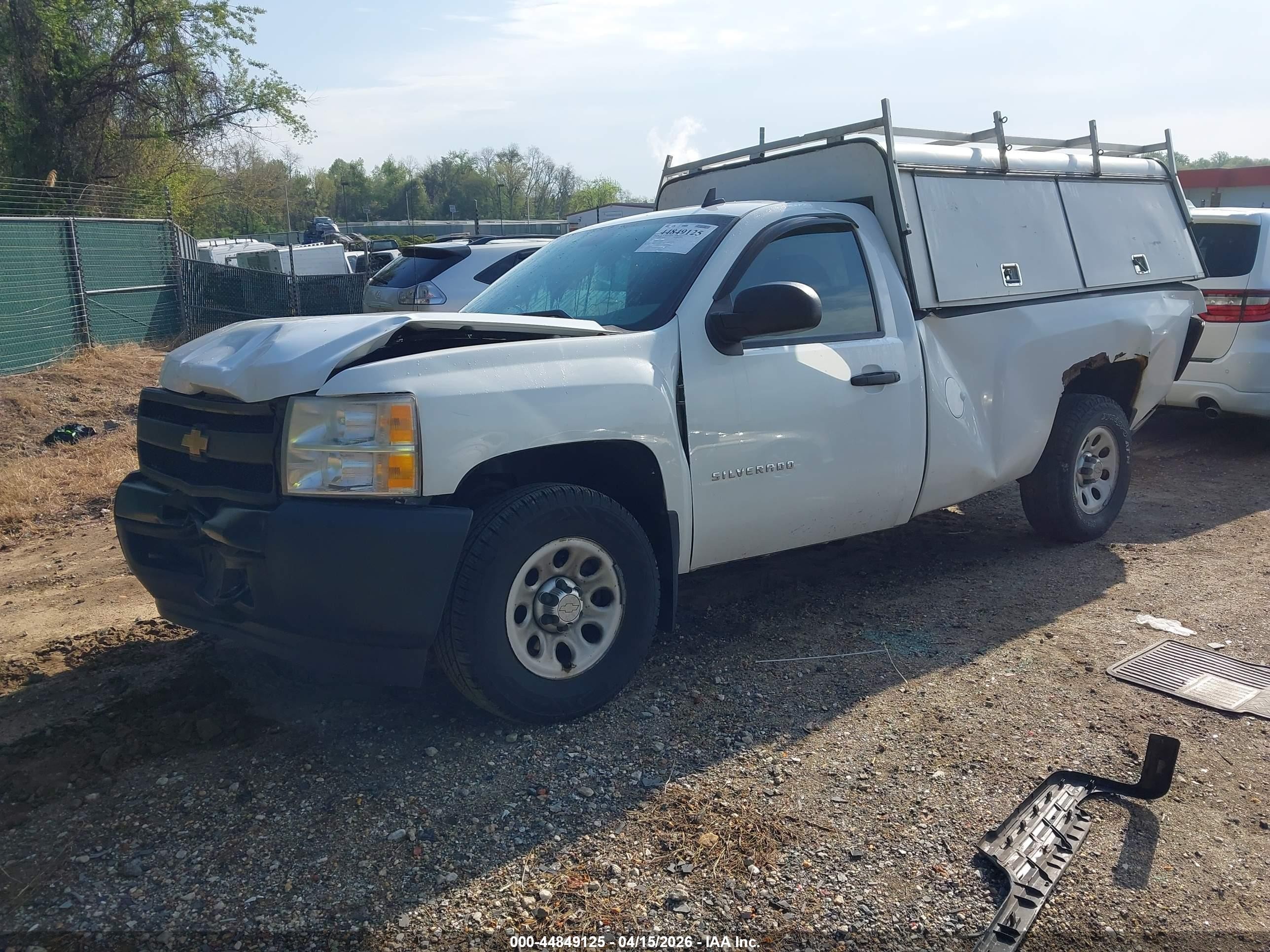 2011 Chevrolet Silverado 1500 Work Truck White vin: 1GCNKPEA1BZ257337