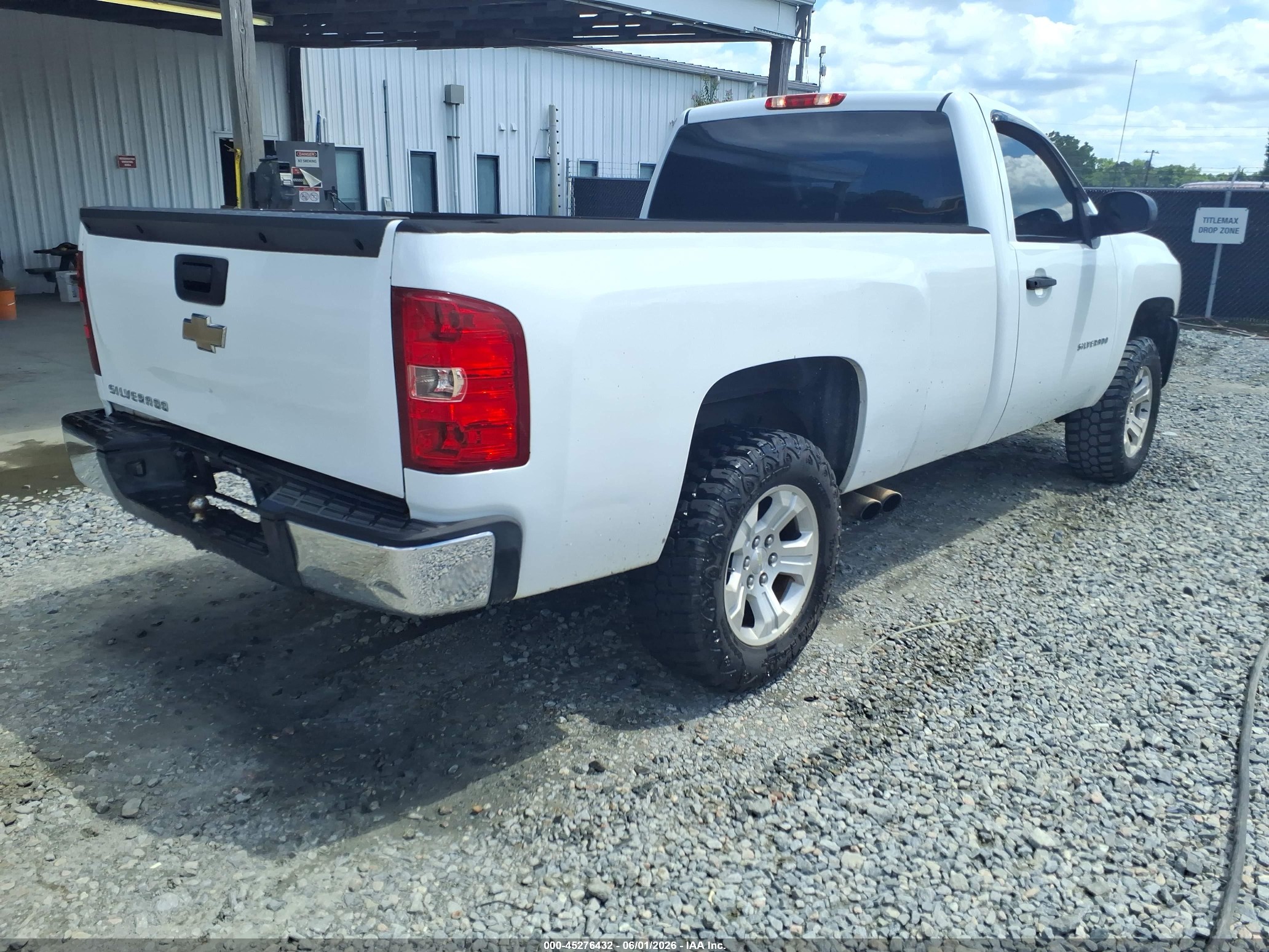 2011 Chevrolet Silverado 1500 Work Truck White vin: 1GCNKPEA1BZ371774