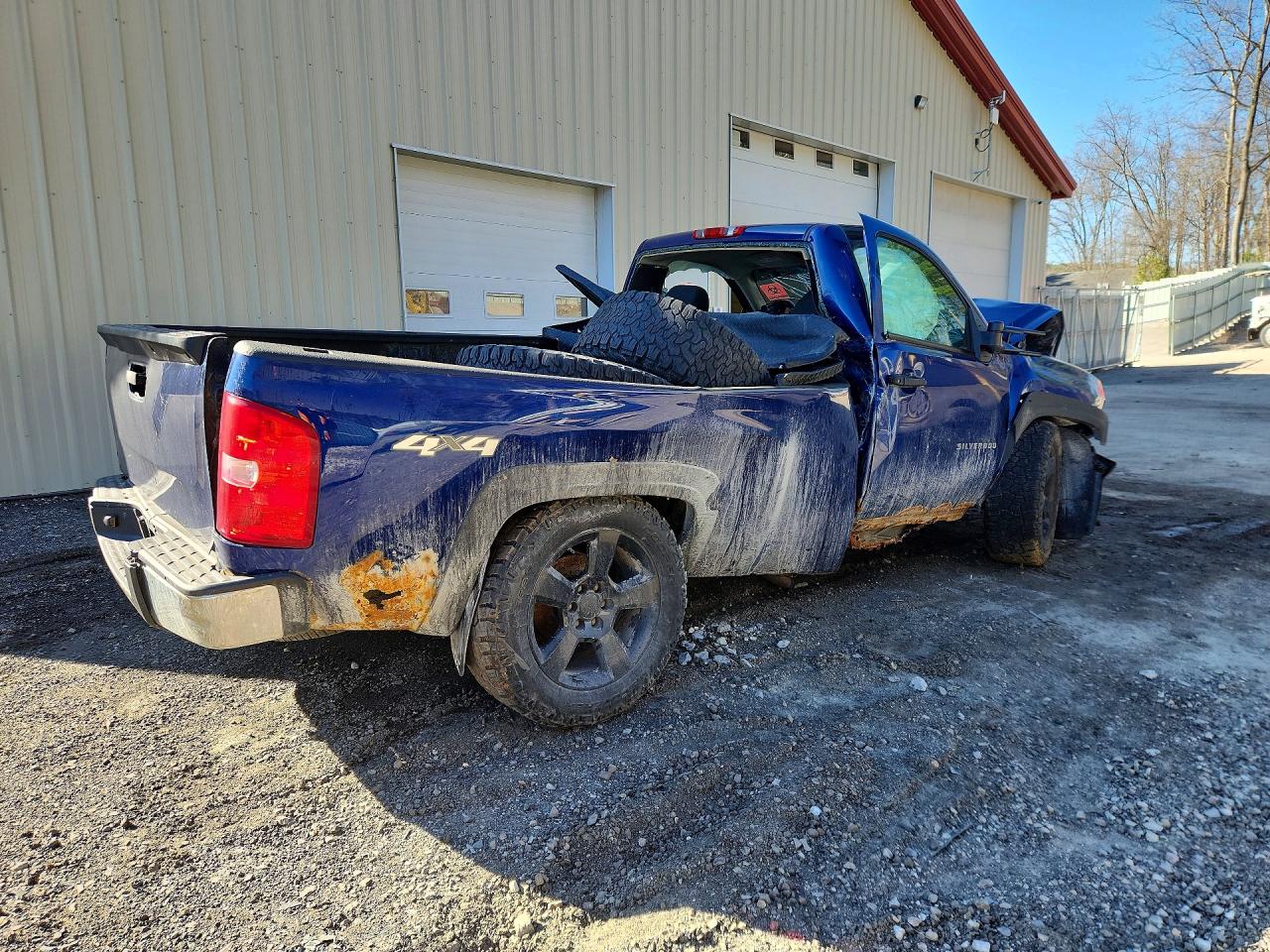 2013 Chevrolet Silverado K1500 Blue vin: 1GCNKPEA1DZ261536